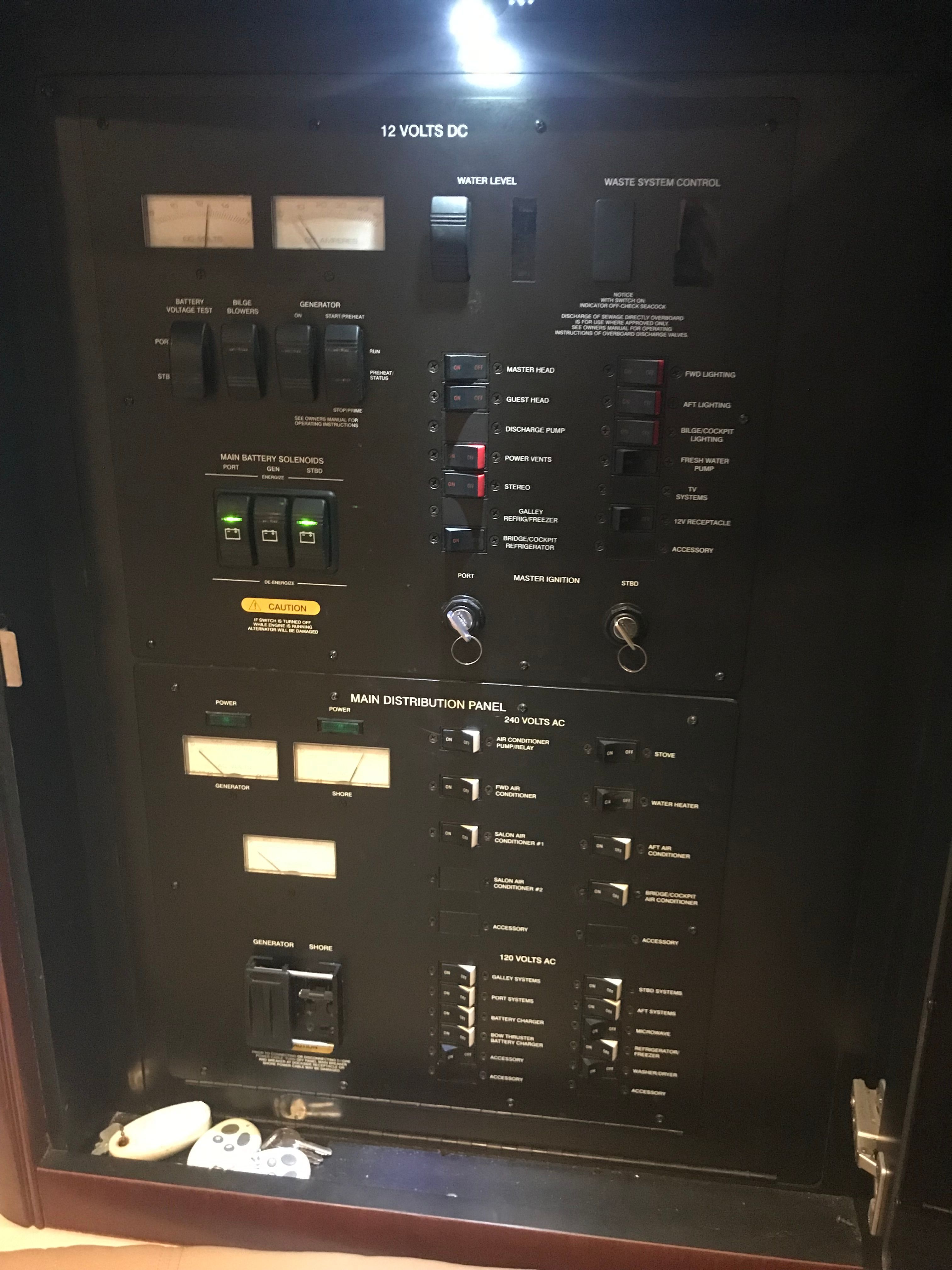 2005 Sea Ray 500 Sedan Bridge - 44