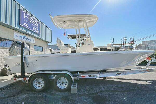 2025 Pathfinder 2200TRS
