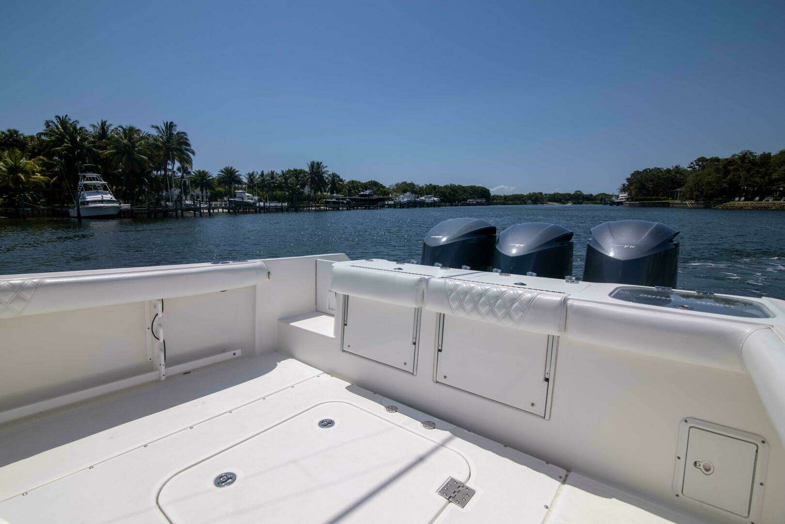 2009 Everglades 350CC - Image 20