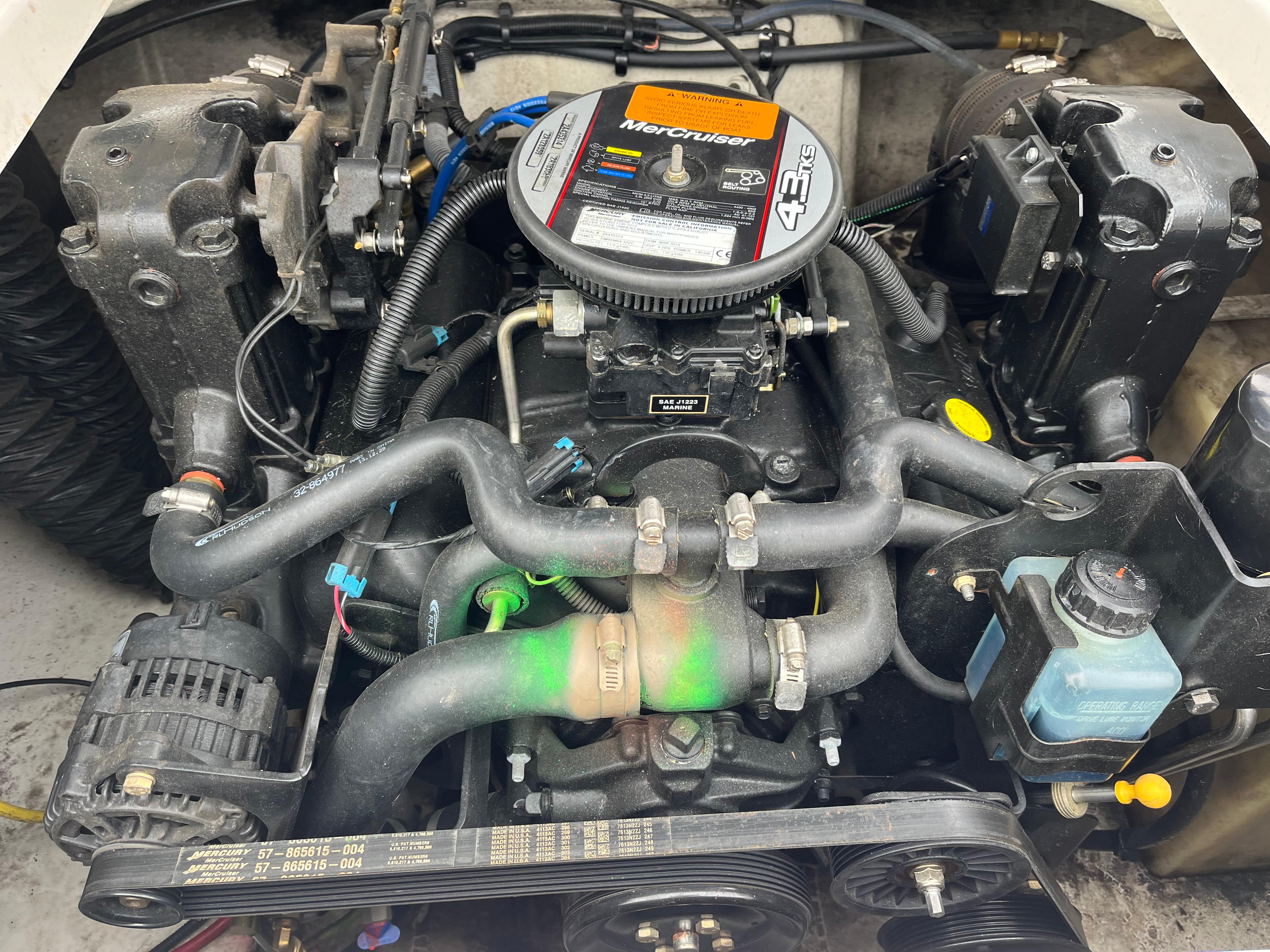 2014 Chaparral 19 Sport H2O engine, featuring a MerCruiser 4.3L V6.