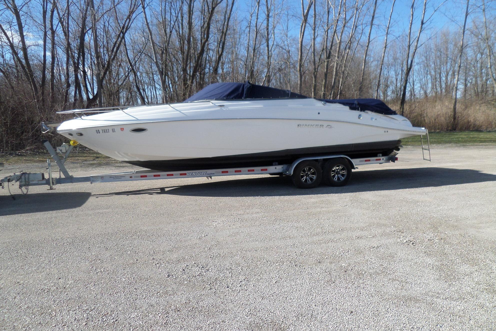2013 Rinker 296 Captiva Cuddy