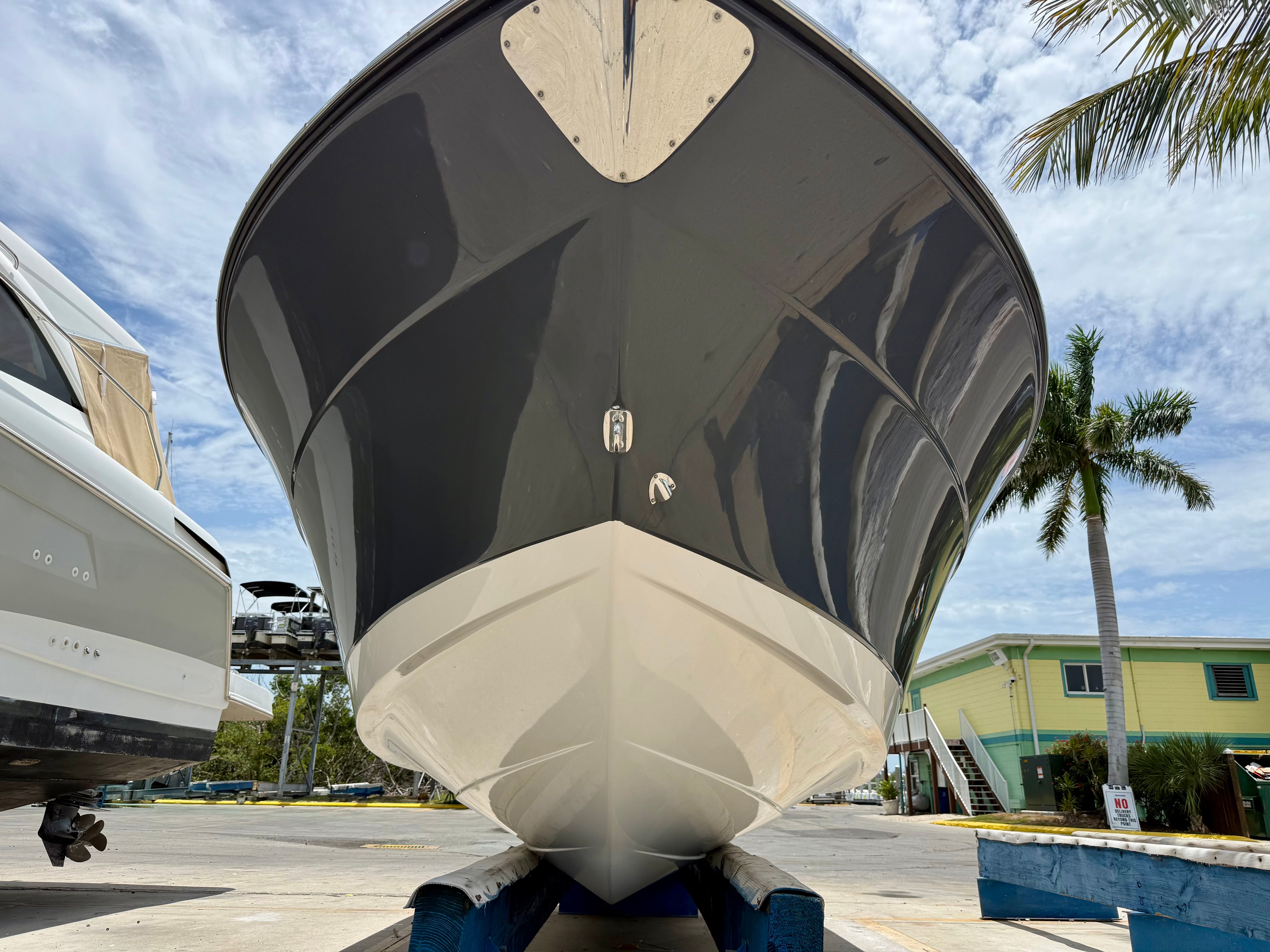 2024 Robalo R222 Explorer - 37