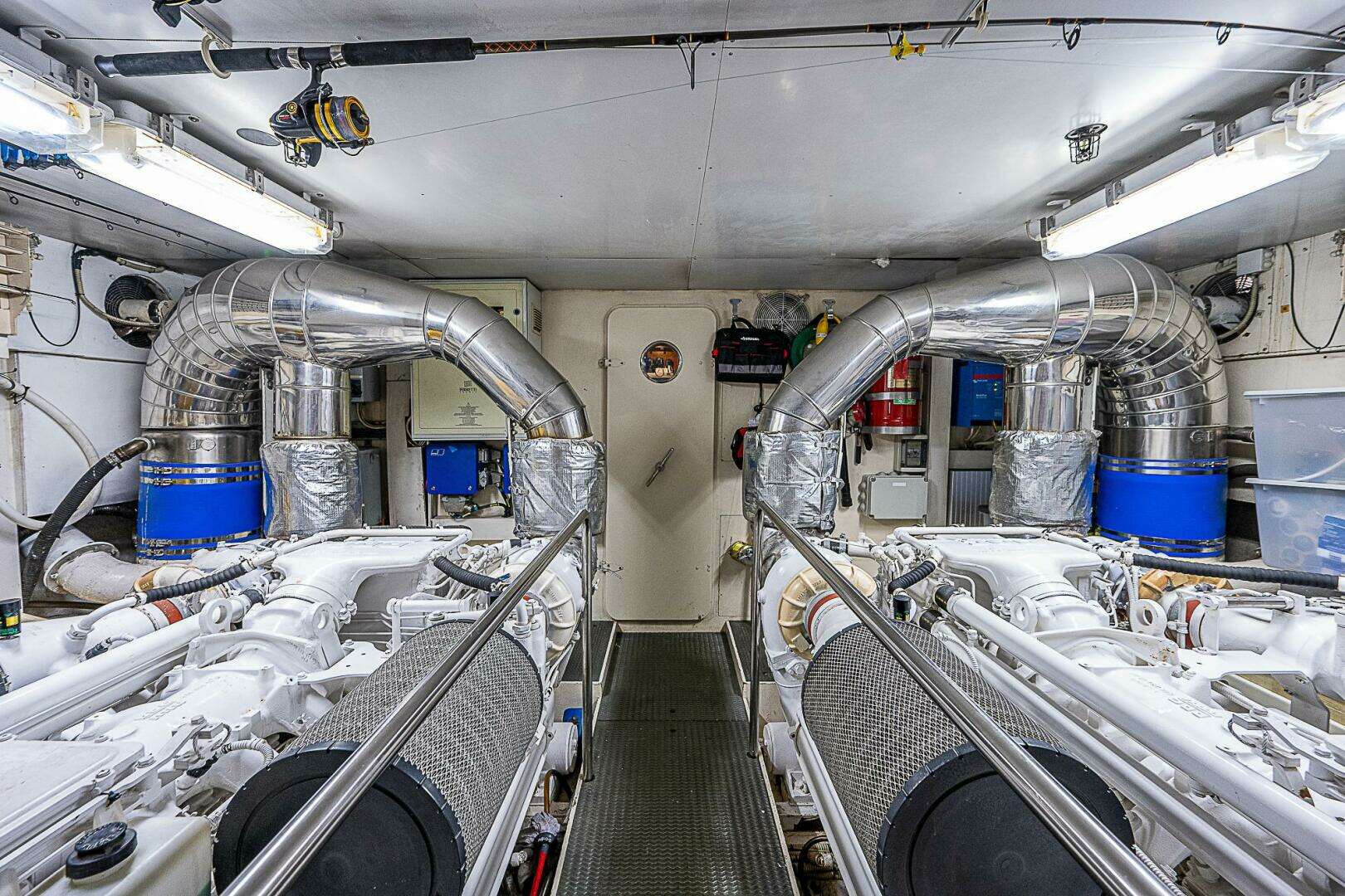 2006 Ferretti Yachts 830 - Image 136