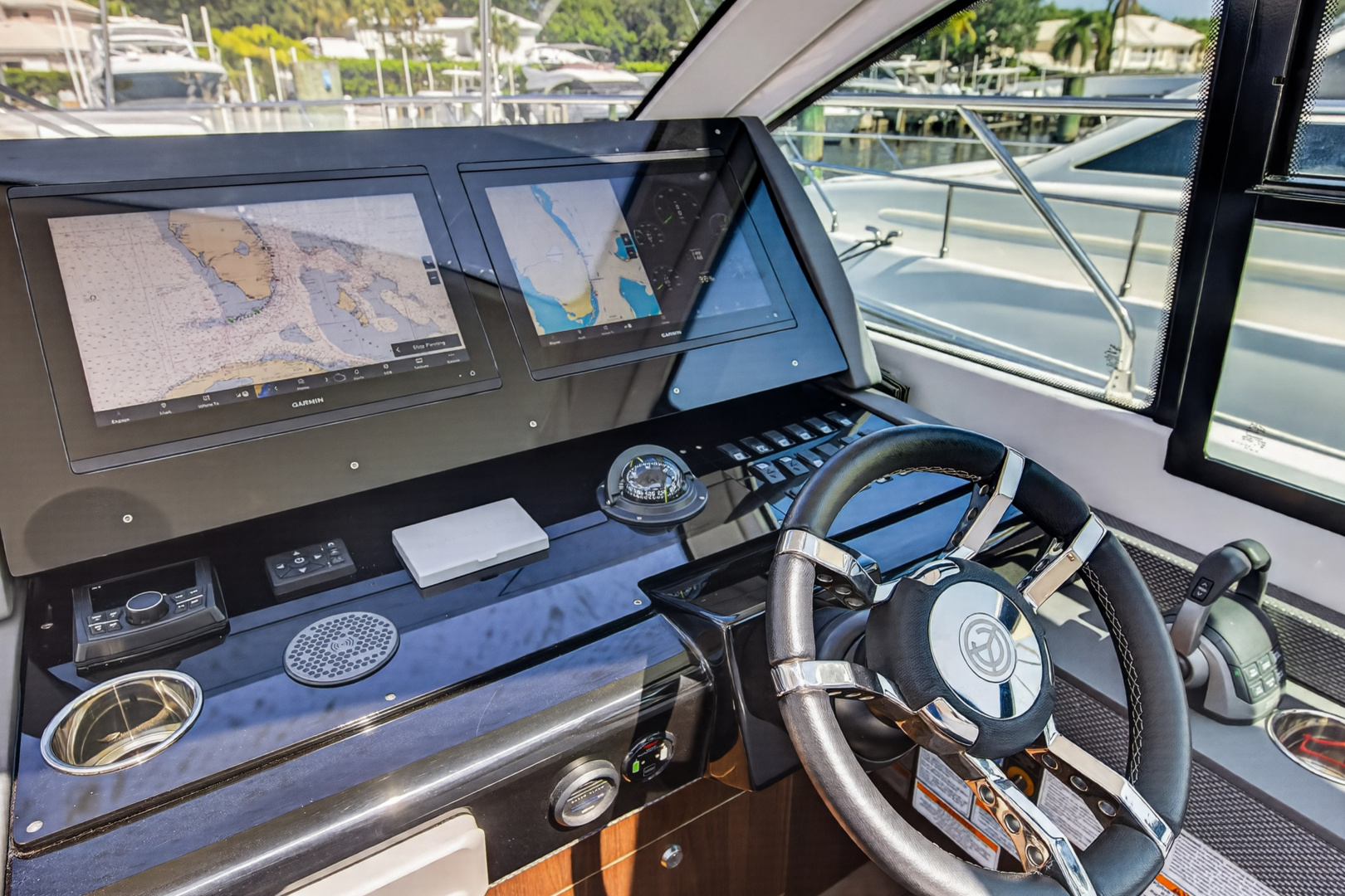 2023 Cruisers Yachts 50 CANTIUS - Image 54