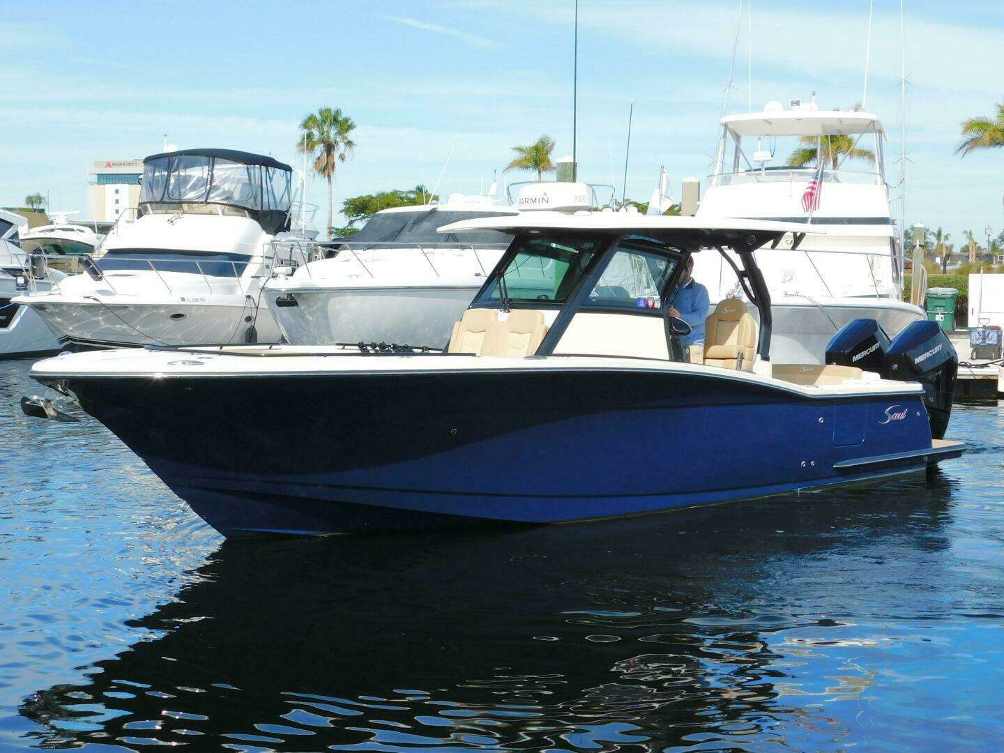 2024 Scout 330 LXF - Image 2
