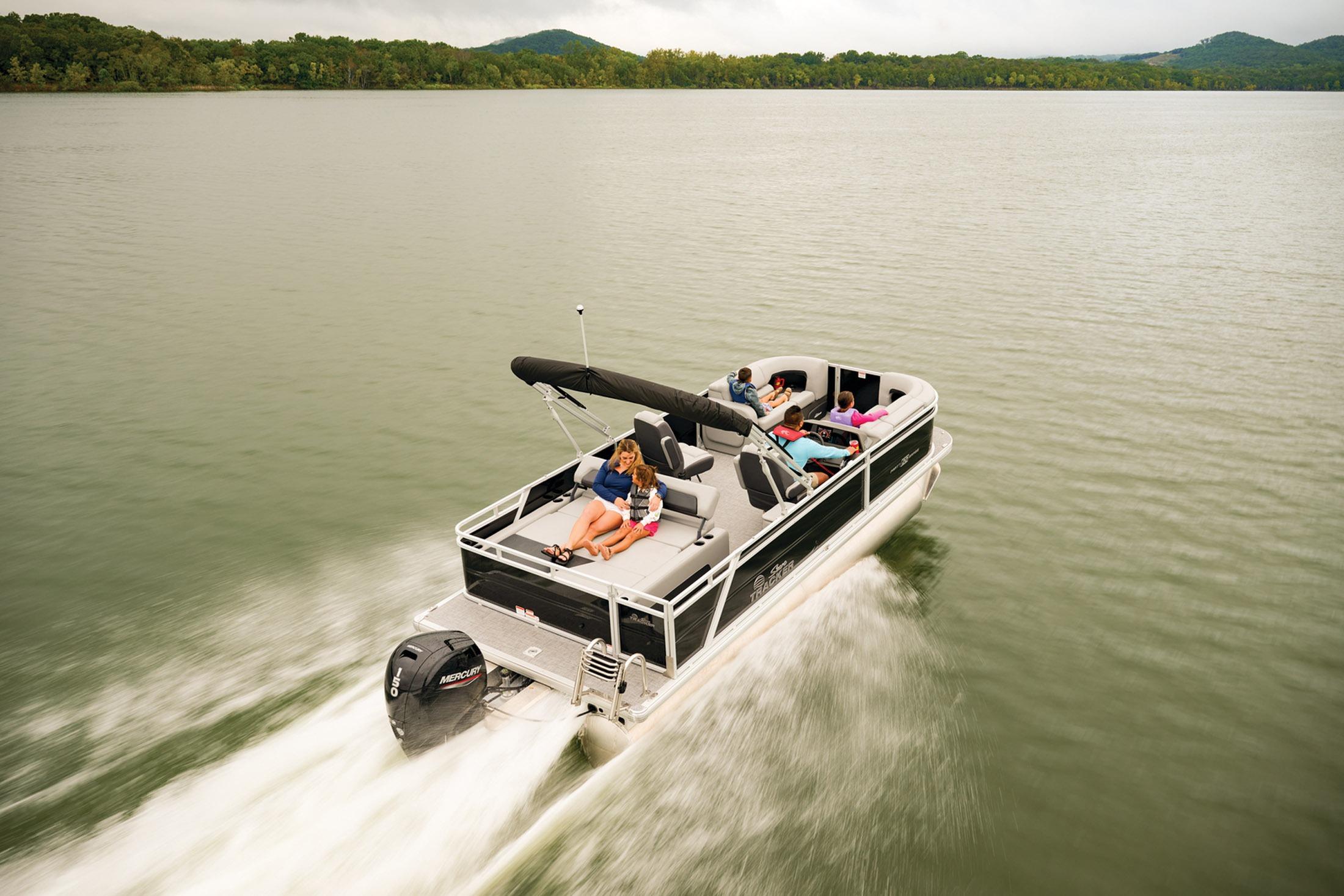 2026 Sun Tracker Party Barge 22 RF DLX - 79