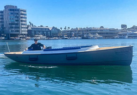 2023 Vision Marine Technologies Fantail 217