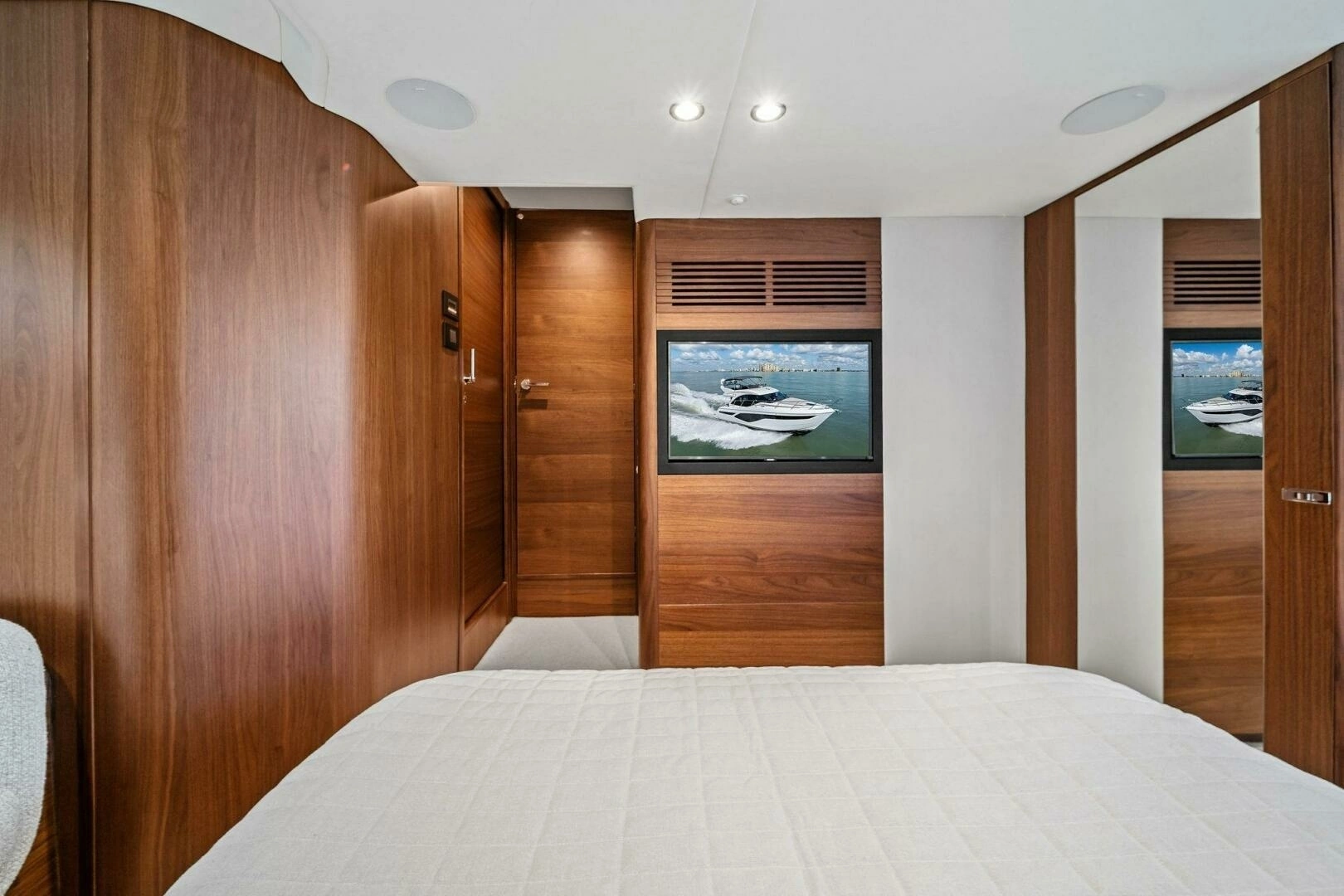 2023 Princess F50 - Image 33