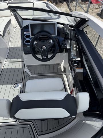 2026 Yamaha Boats 275SD - 20