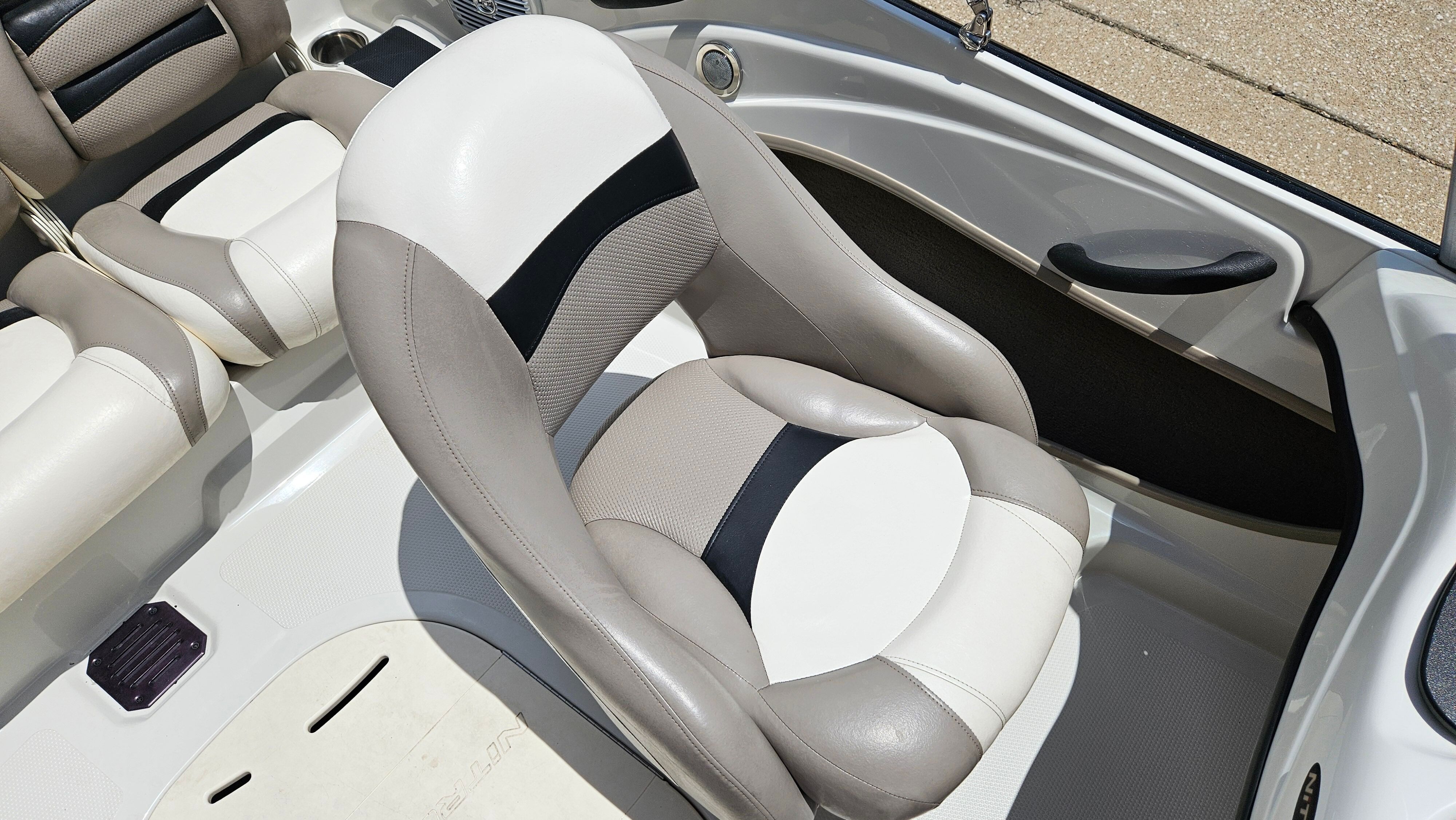 2013 NITRO Z7 SPORT - Image 11