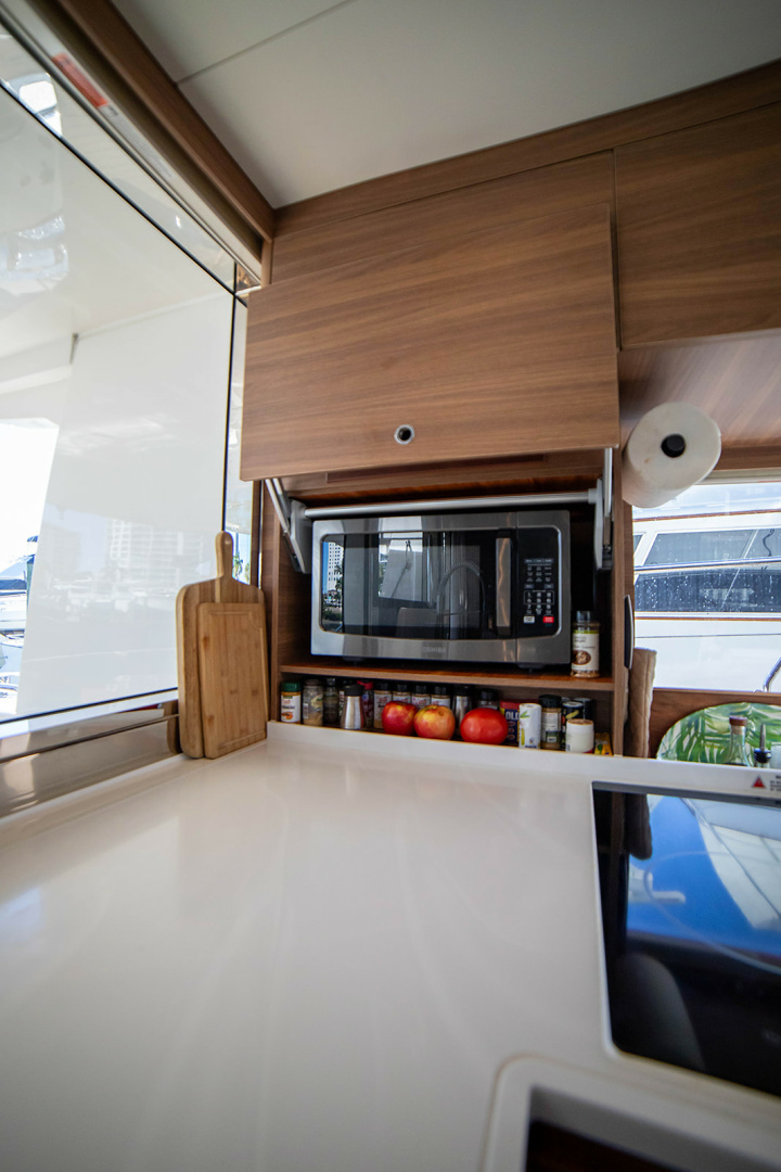 2024 Aquila 54 Yacht - Image 29