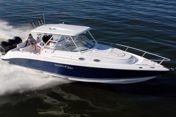 2006 Donzi 38 ZSF