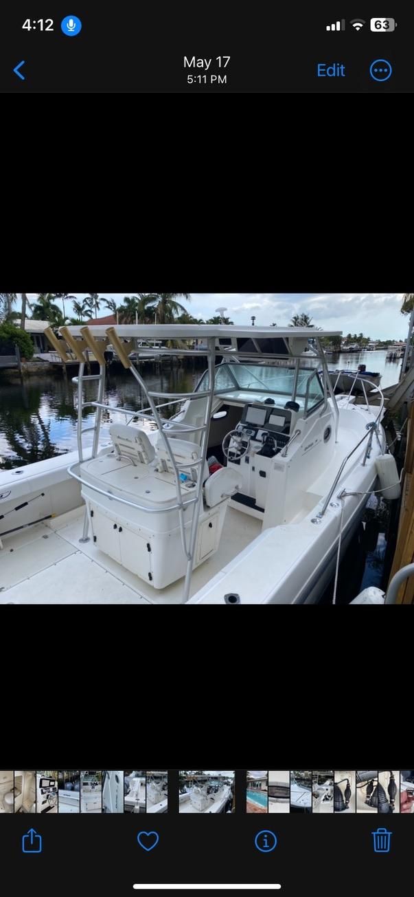 2001 Boston Whaler 28 Outrage - 2