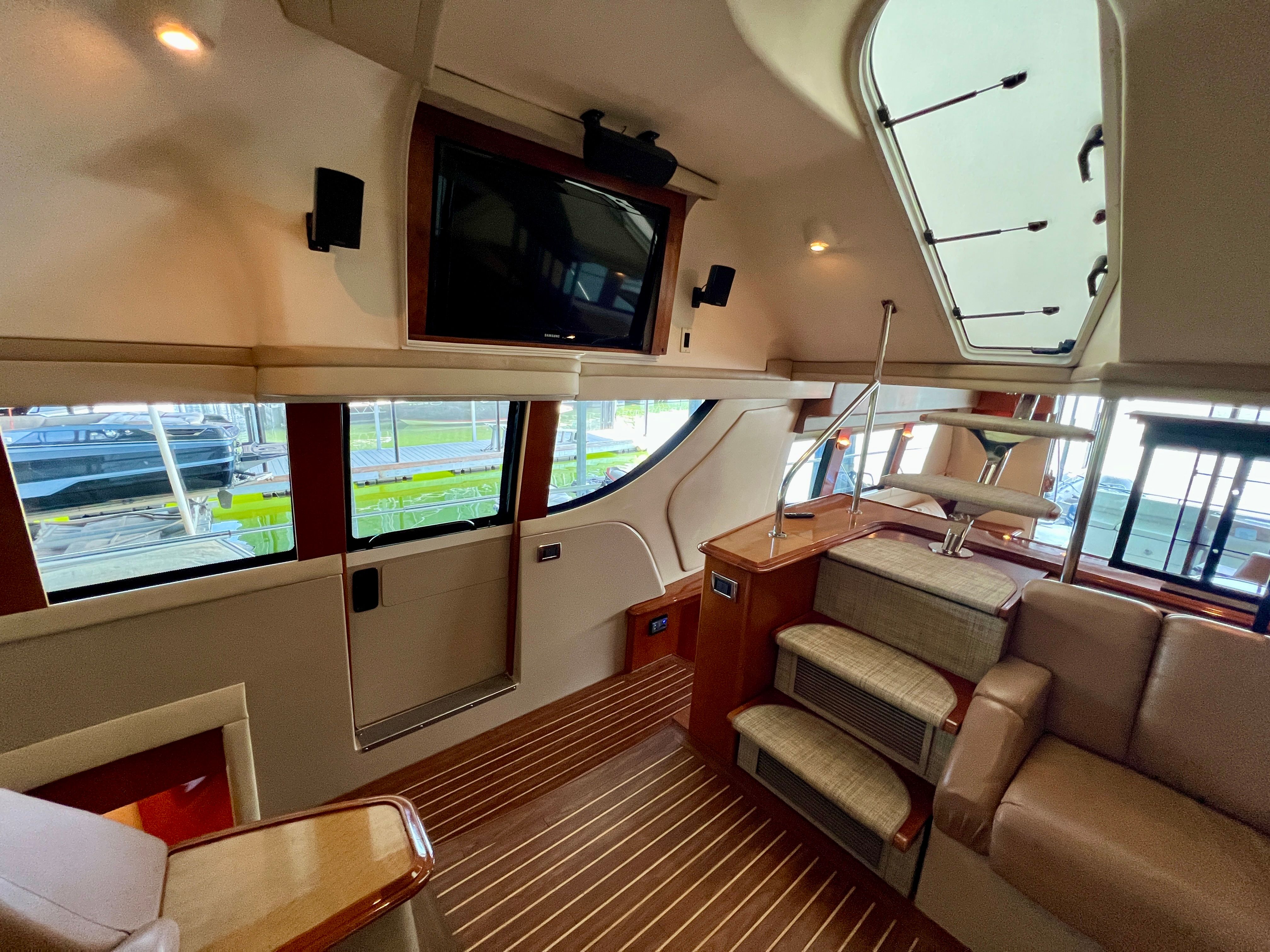 Interior of 2005 Carver 560 Voyager Sky yacht.