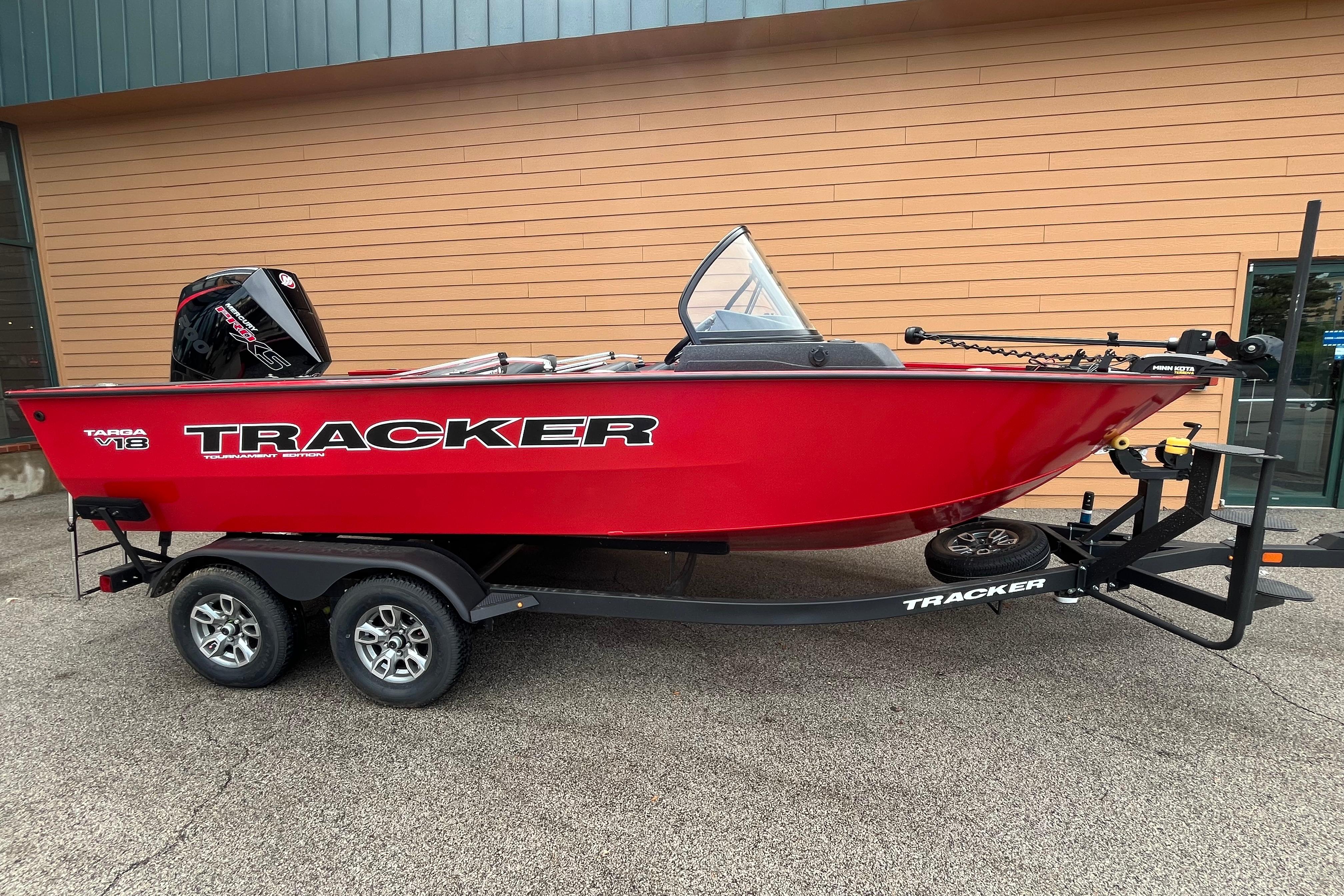 2026 Tracker Targa V-18 Combo