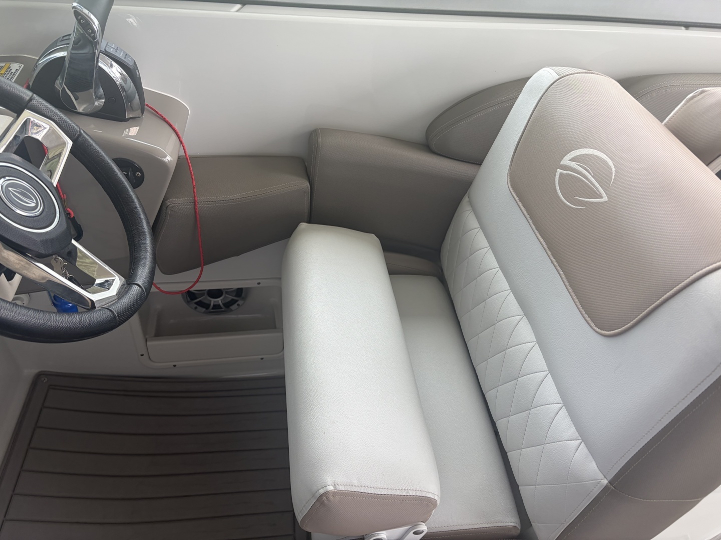 2018 Crownline Eclipse E30 - Image 77