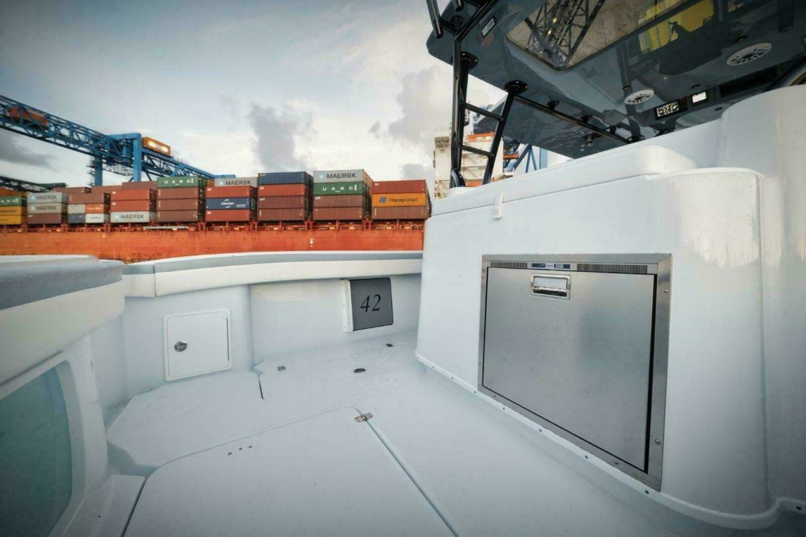 2026 Yellowfin 42 Offshore - Image 13