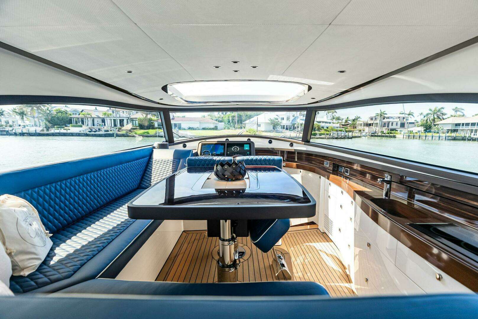 2024 Zeelander Z5 - Image 33
