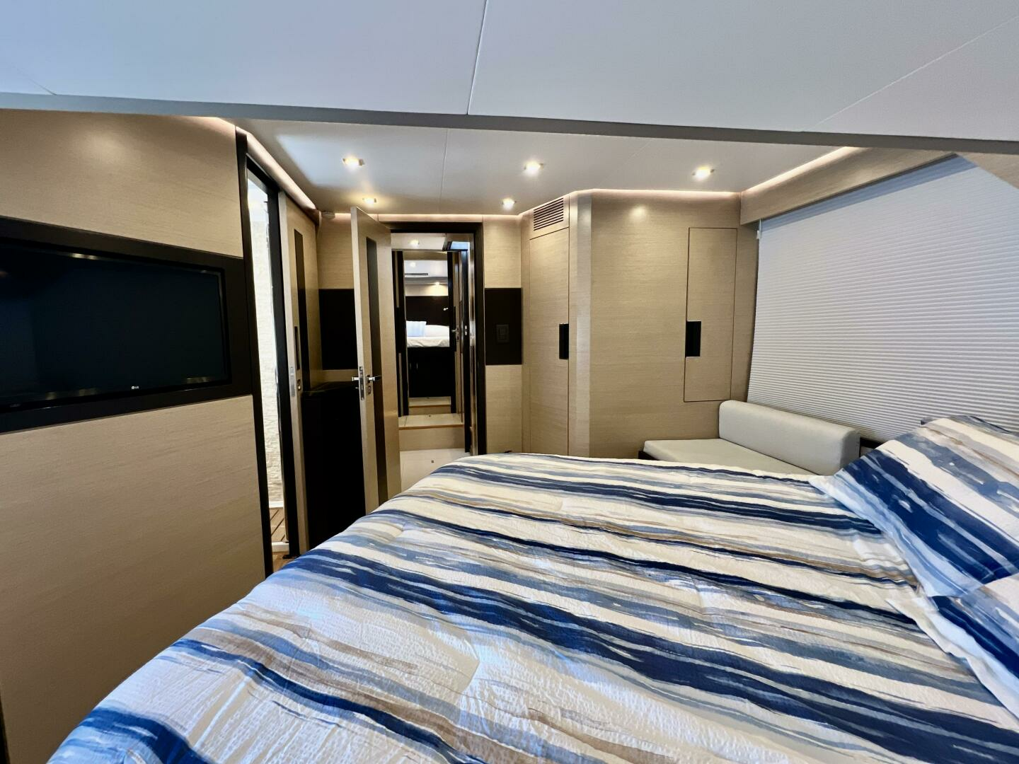 2022 Okean Flybridge 50 - Image 18