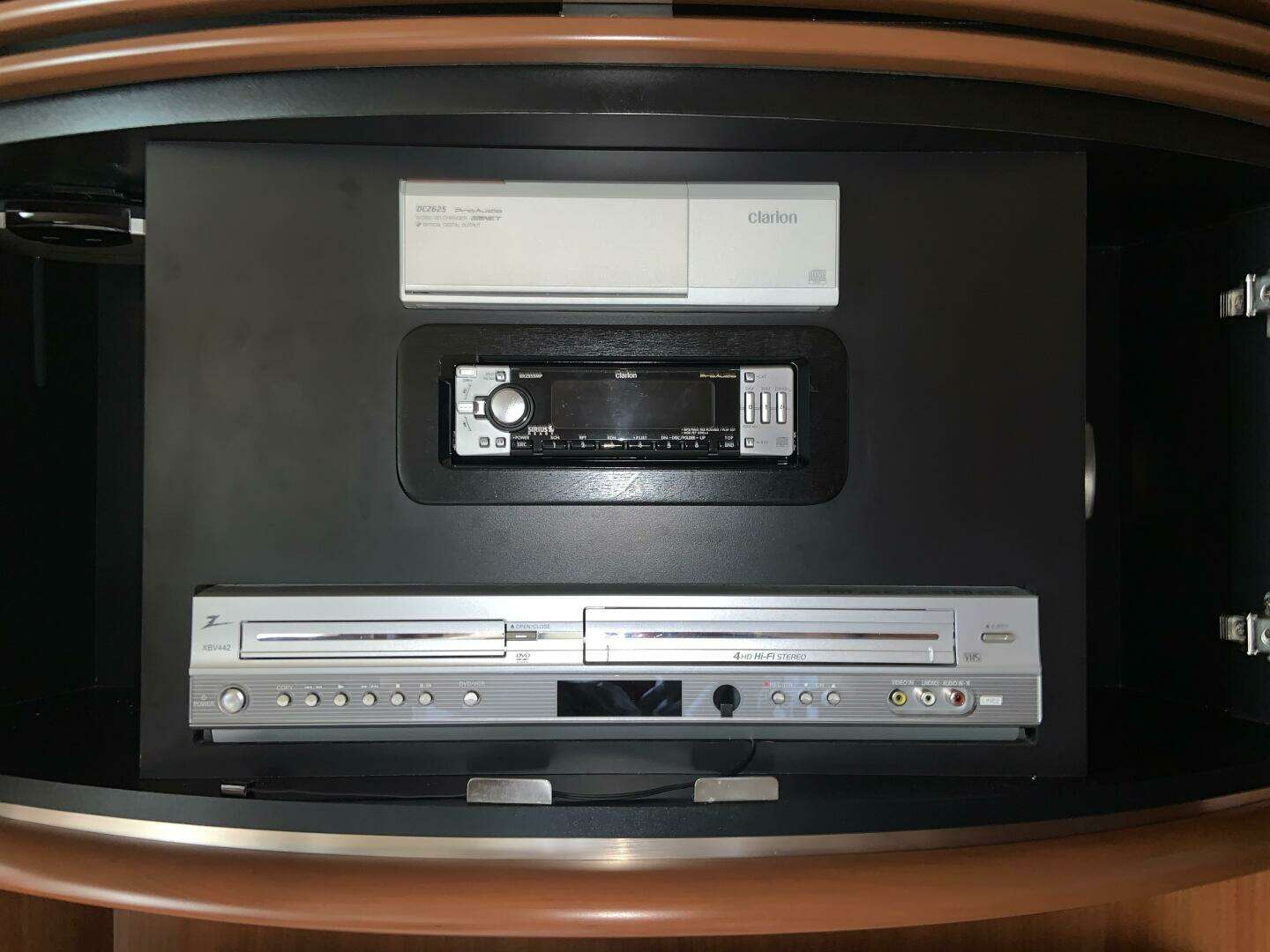 2005 Sea Ray 500 Sundancer - Image 45