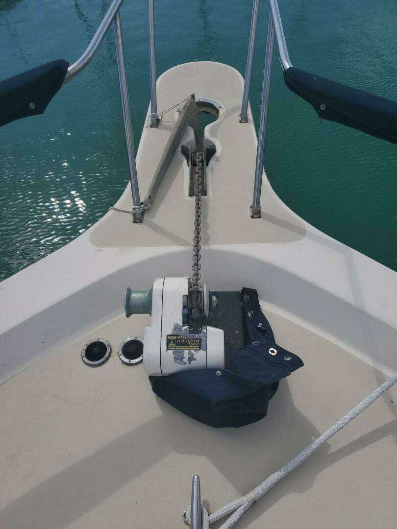 1985 Californian 5239 Cockpit Motor Yacht - Image 10