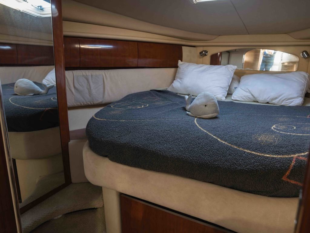 2004 Sea Ray 360 Sundancer - 24