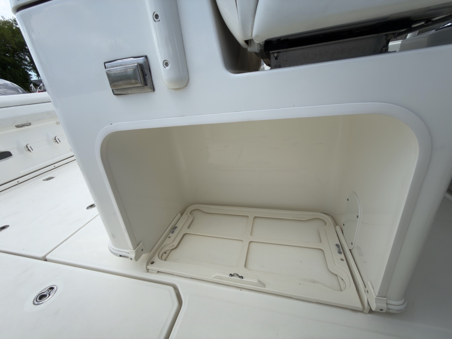 2016 Boston Whaler 350 Outrage - Image 53
