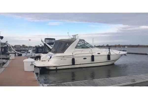 2002 Cruisers 3870