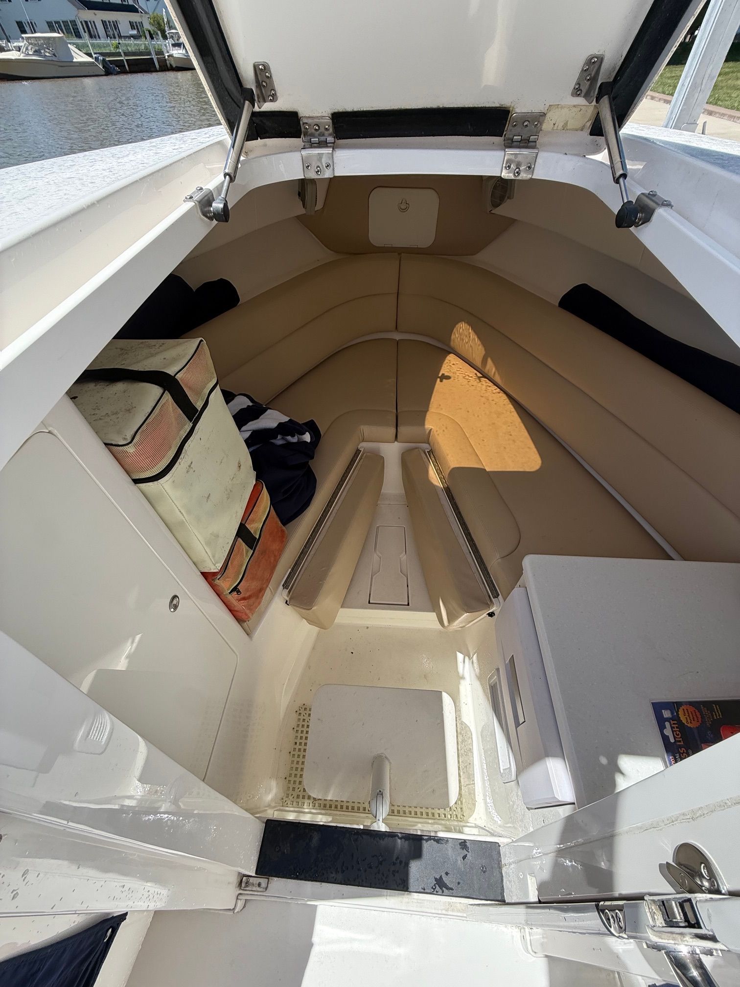 2012 Intrepid 327 Cuddy - 6