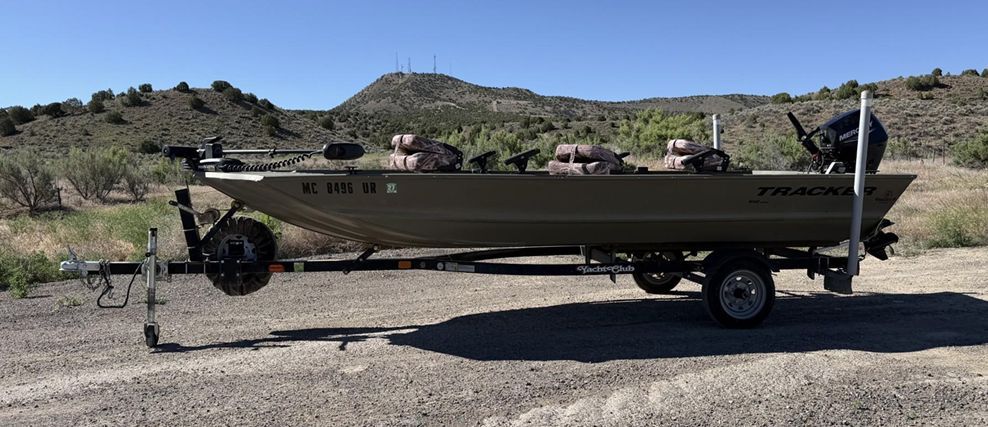 2020 Tracker Grizzly 1648 Jon