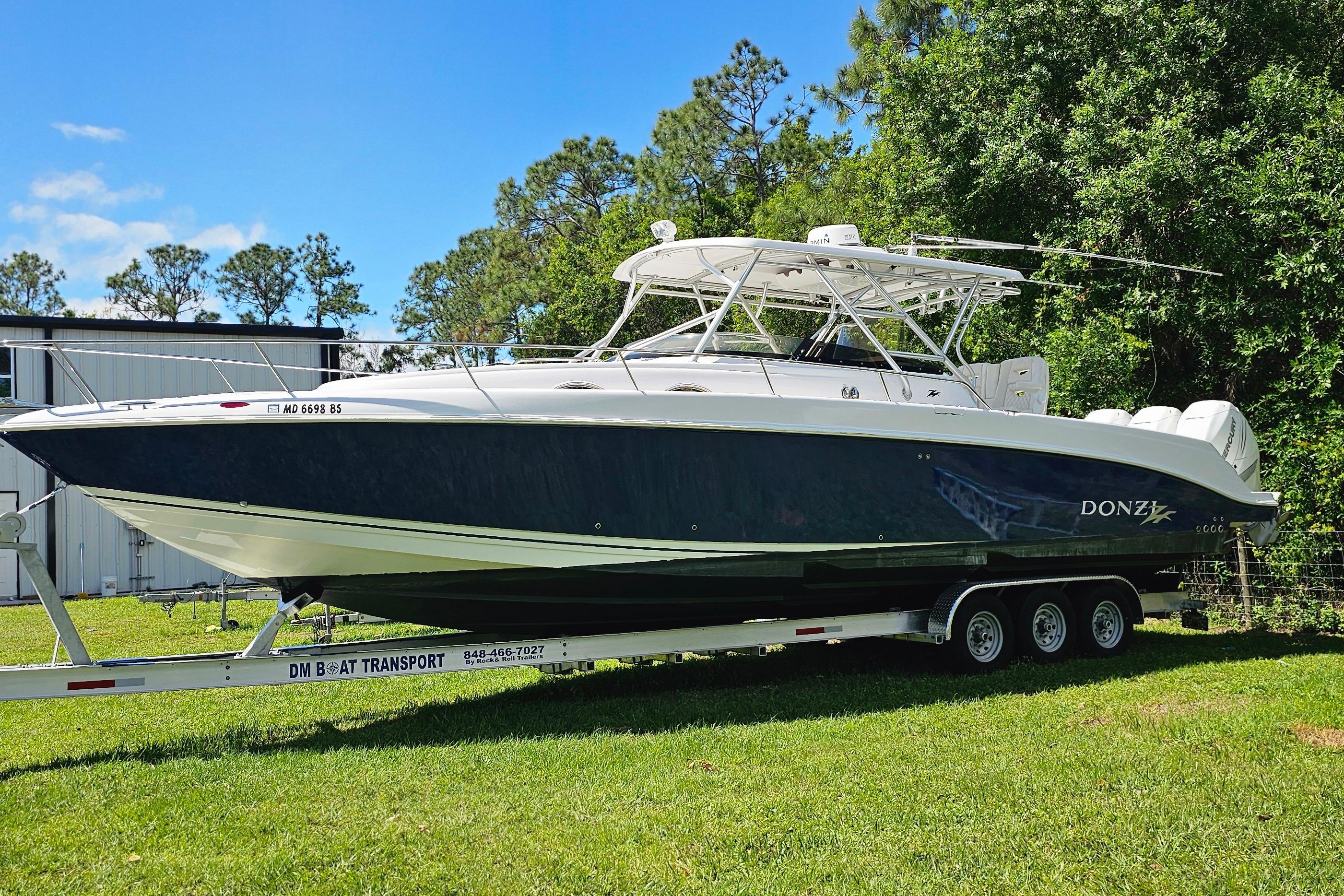 2004 Donzi 38 ZSF