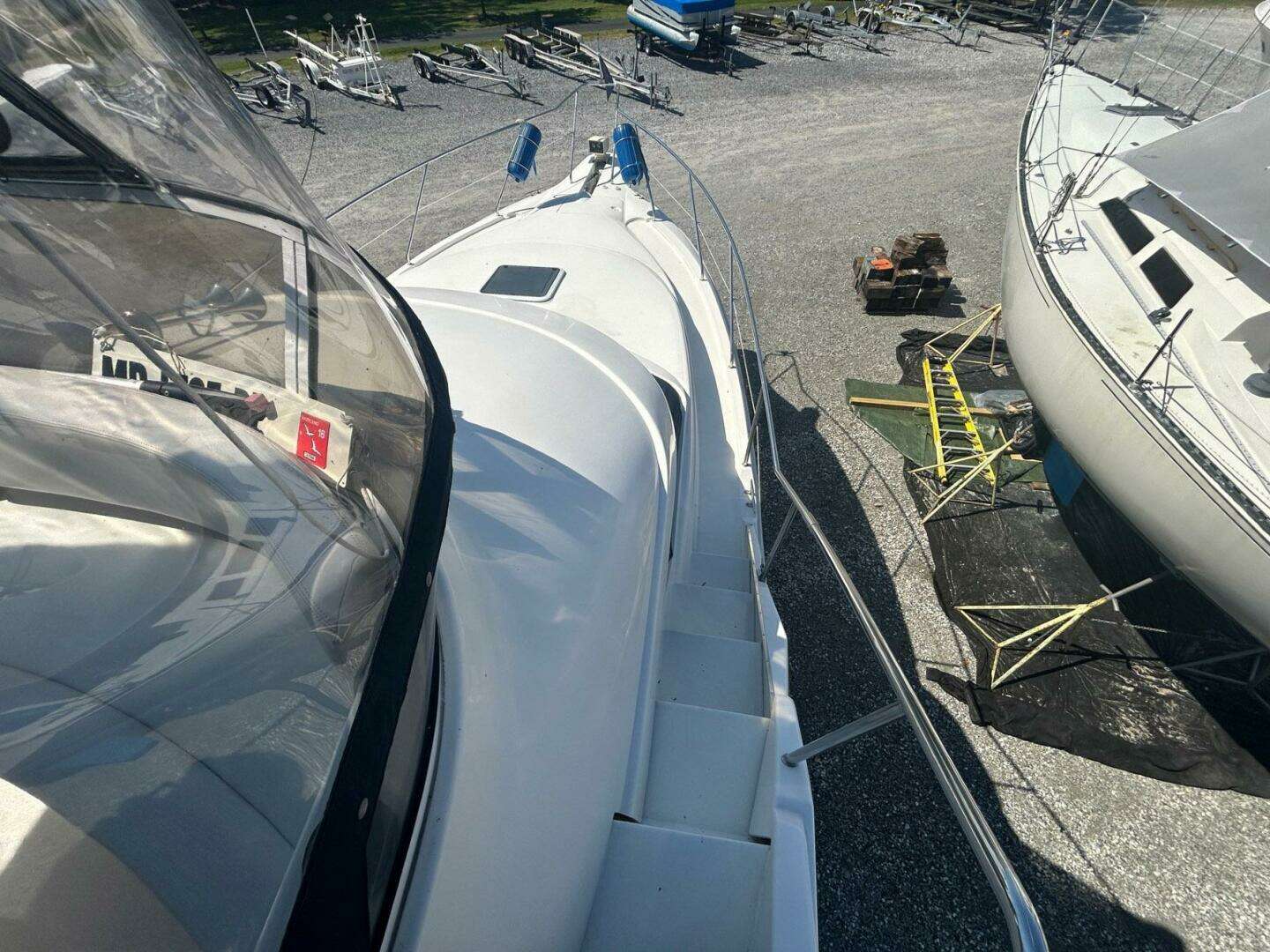 2000 Silverton 352 Motor Yacht - Image 18