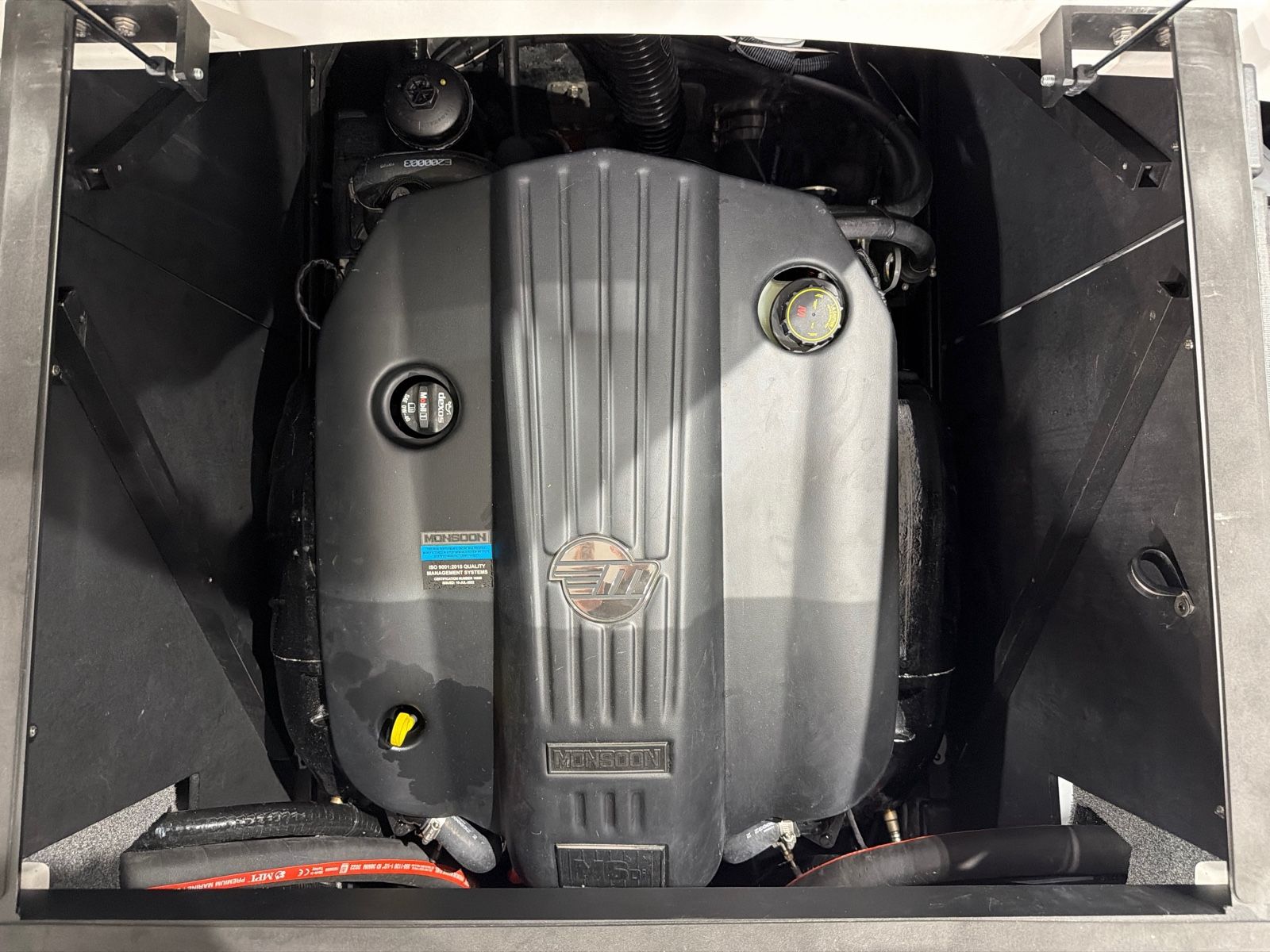 2023 Malibu M220 - 24