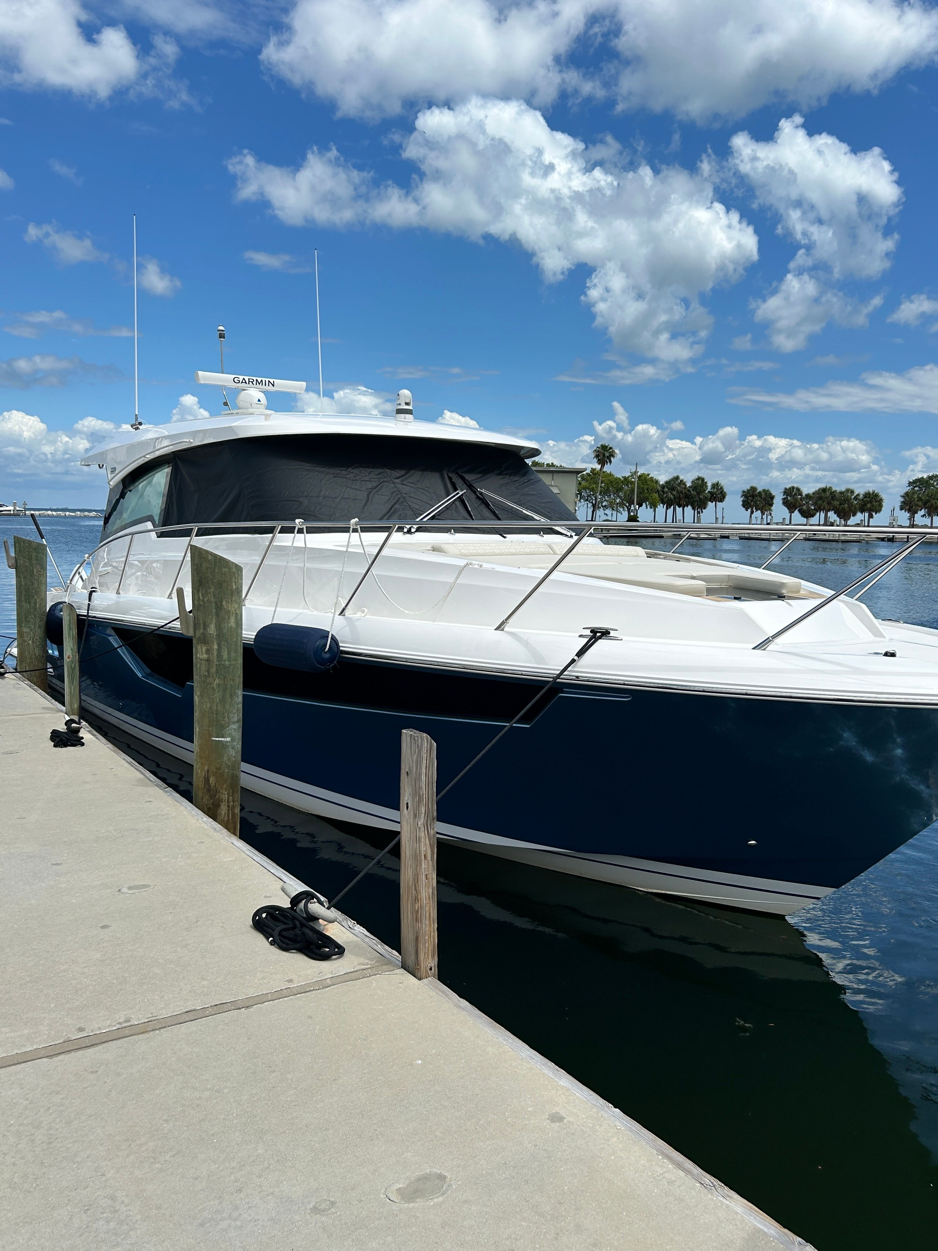 2025 TIARA YACHTS 48 LE - Image 3