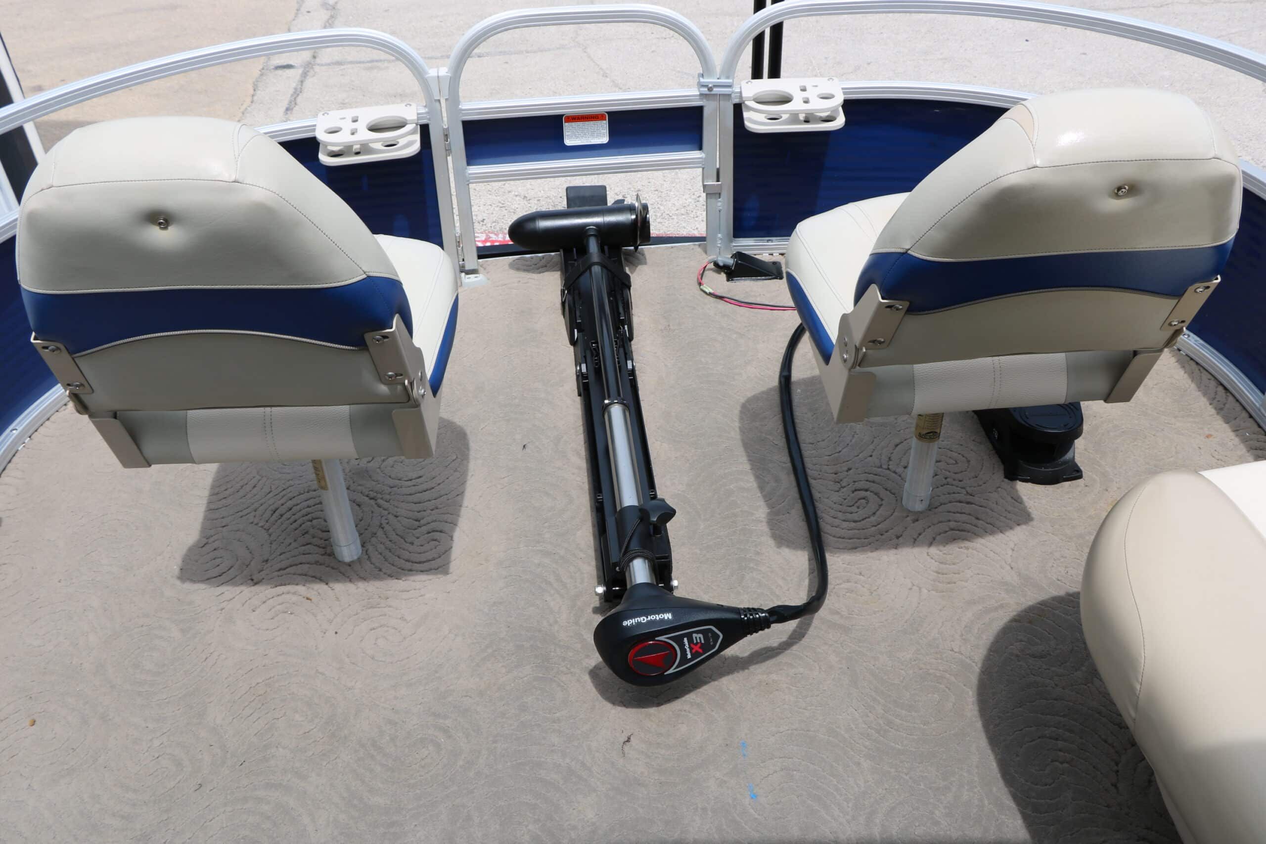 2013 Sun Tracker Fishing Barge 20 DLX - 37
