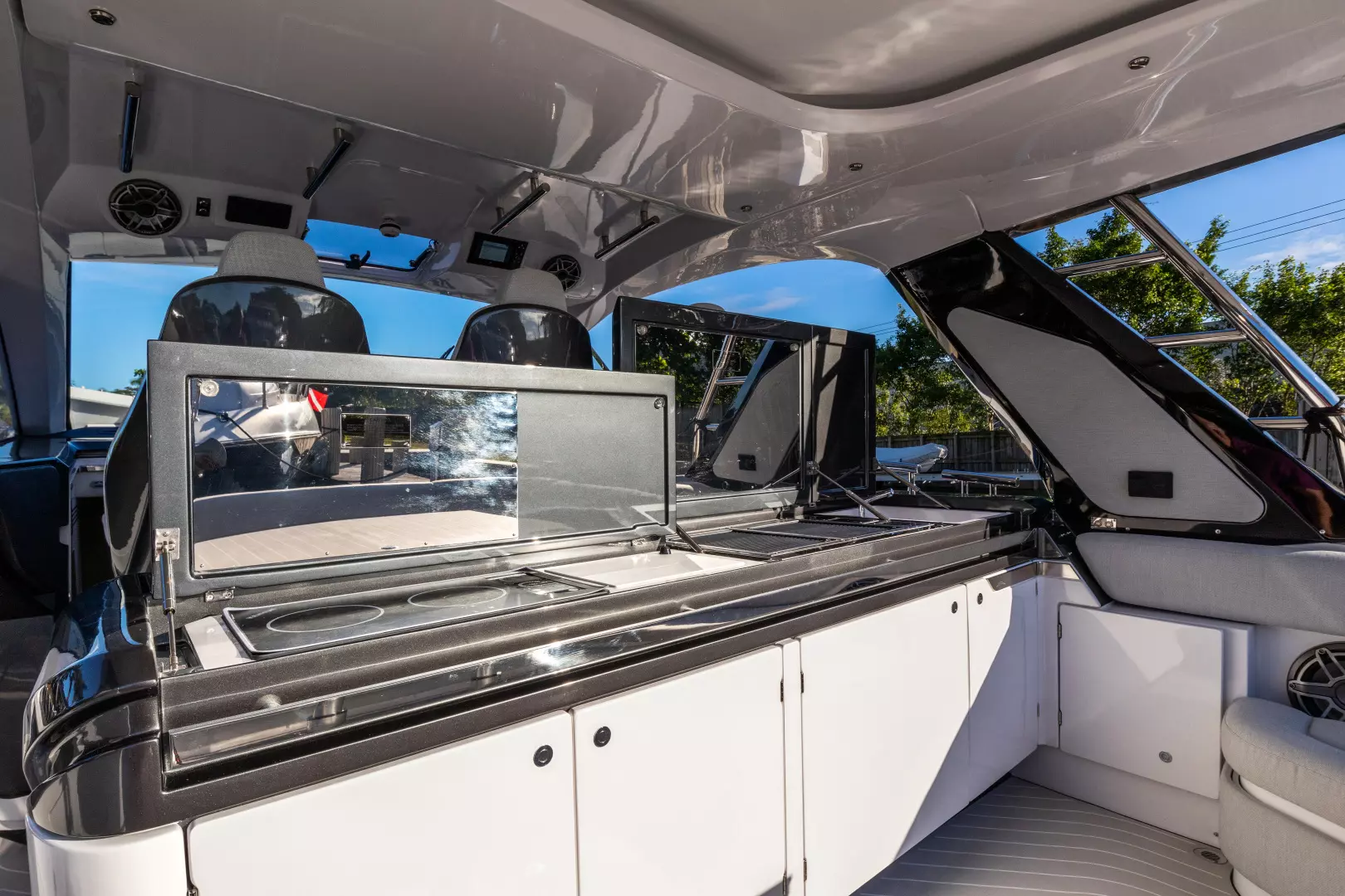 2022 Azimut Azimut Verde 47 - Image 14