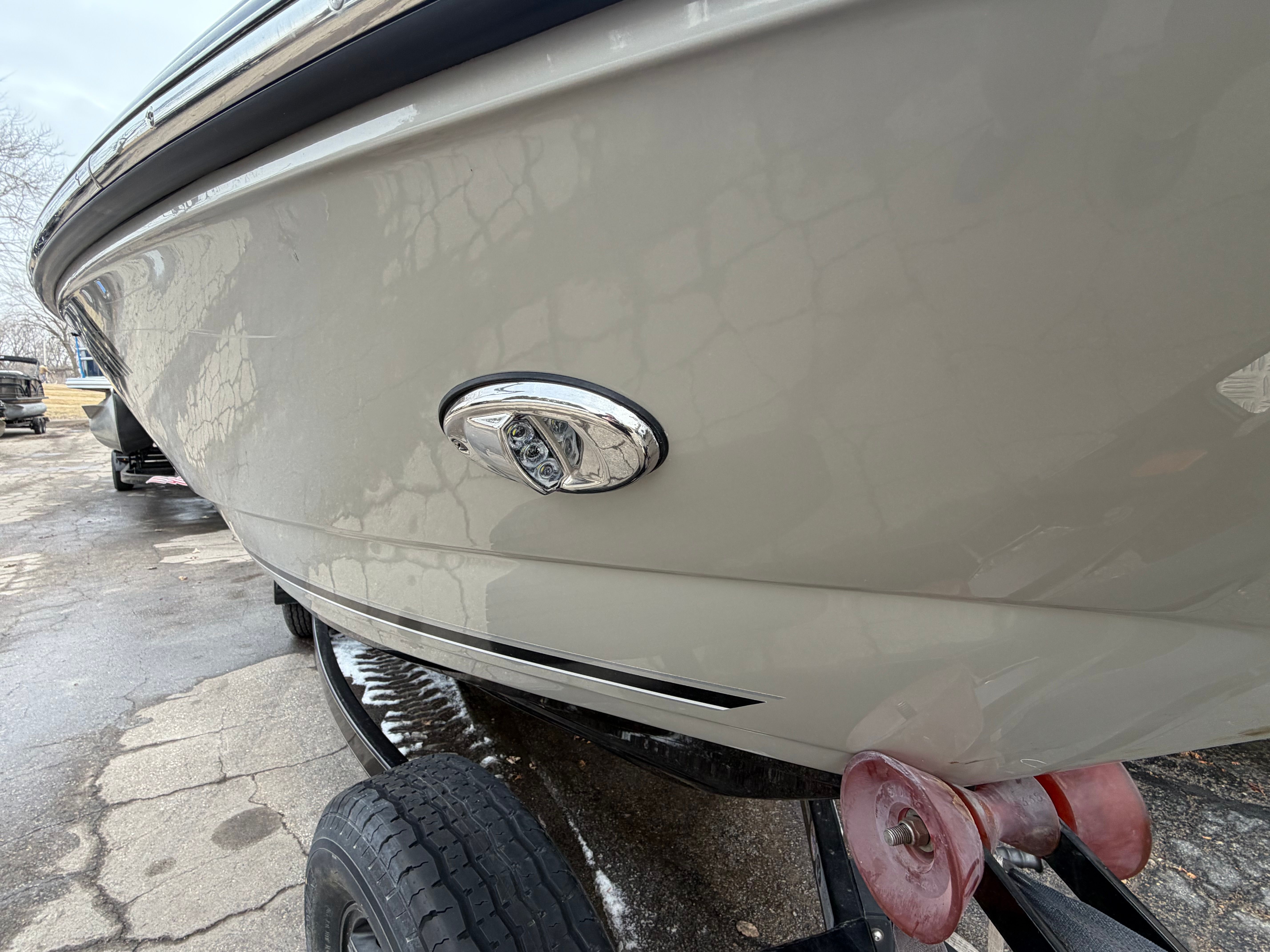 2019 Monterey 224FS - 15