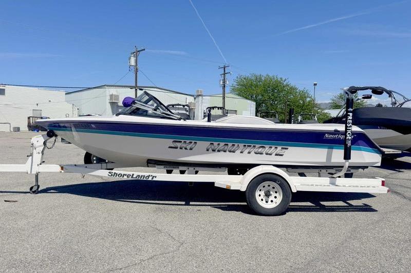 1995 Correct Craft Ski Nautique