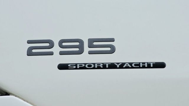 2016 Monterey 295 Sport Yacht - 26