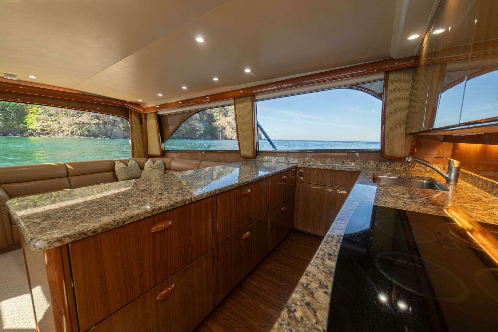 2006 Viking 56 Convertible - Image 42