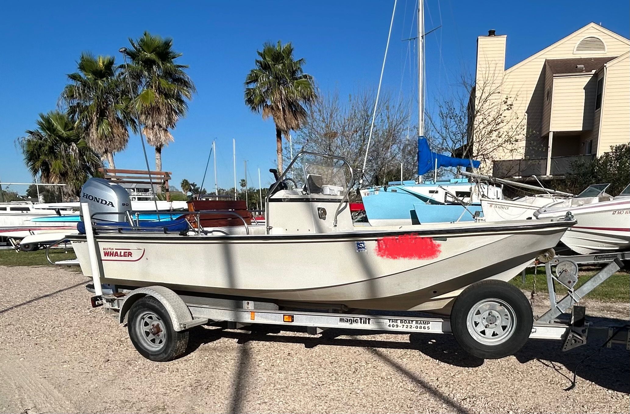 1985 Boston Whaler 17 Montauk