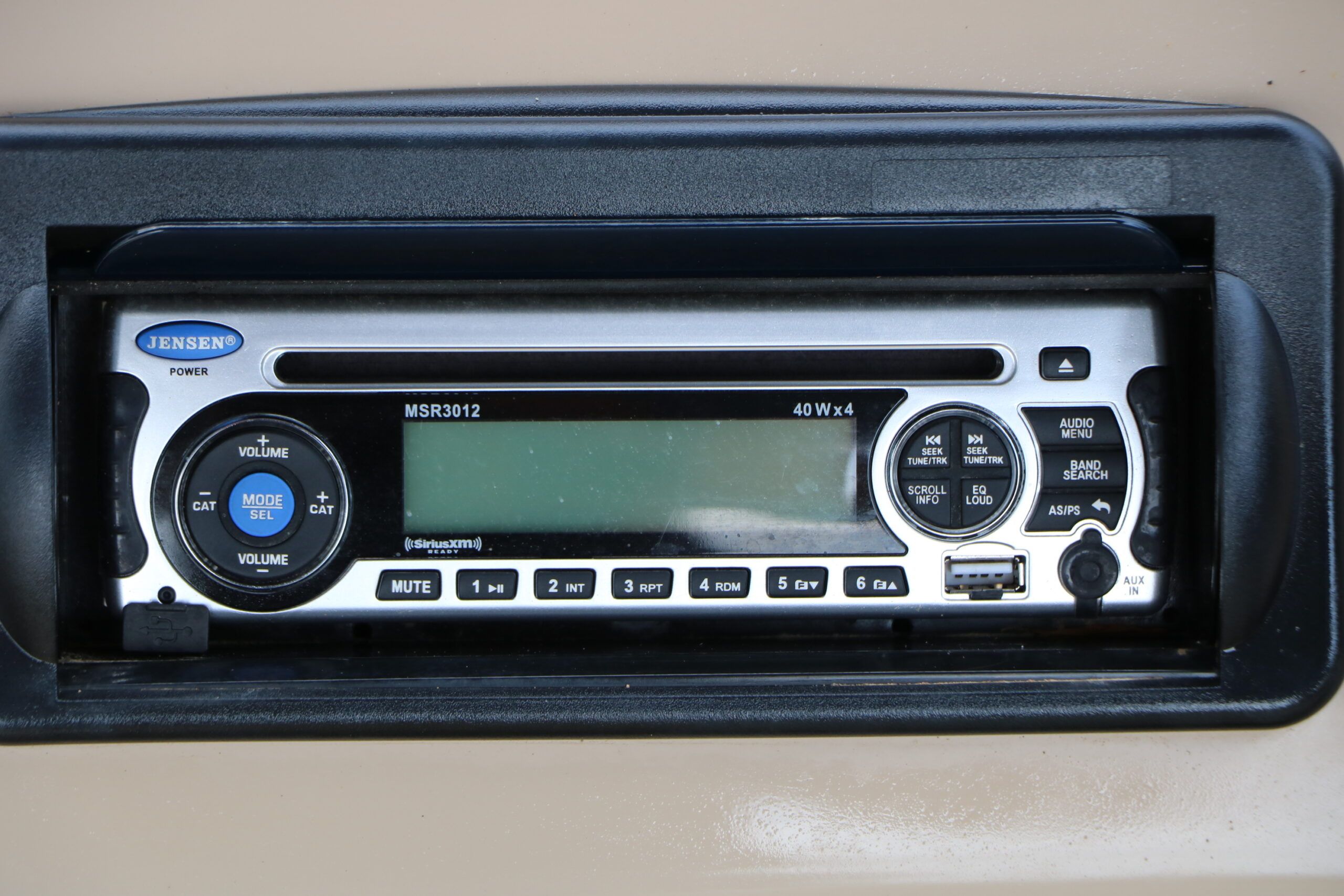 2013 Sun Tracker Fishing Barge 20 DLX - 33