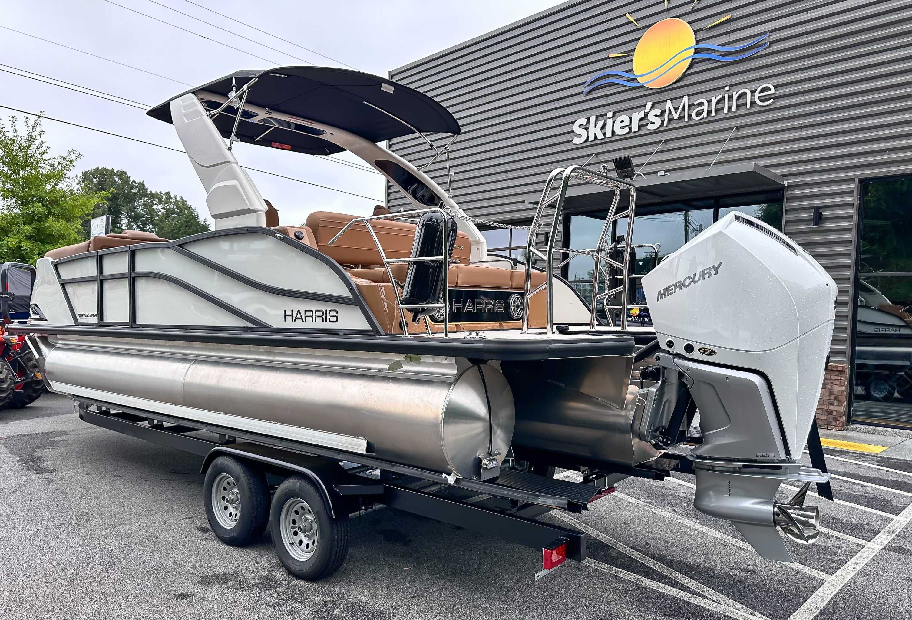 Harris Grand Mariner 230 SLDH 2025 at Skier's Marine.