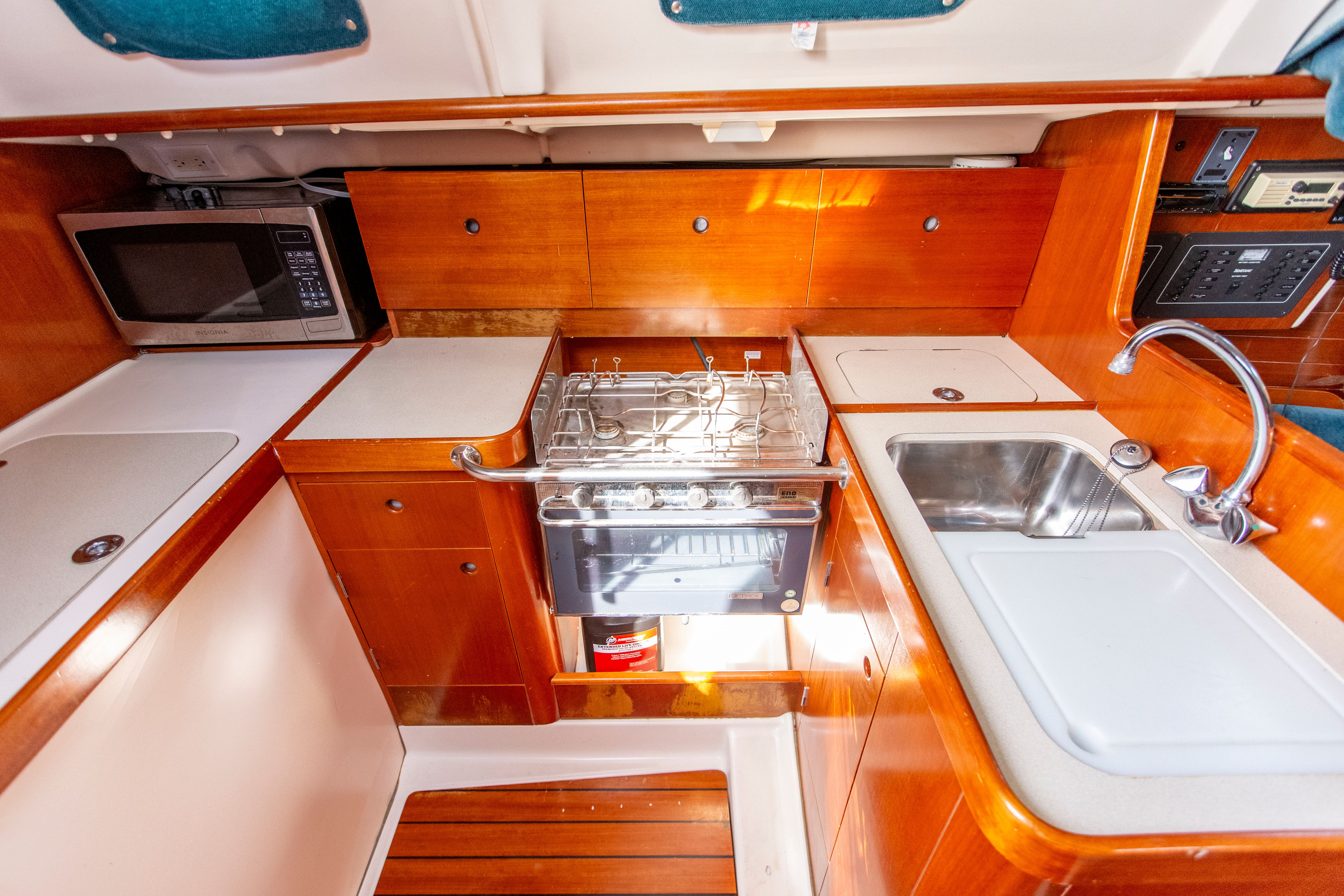 1995 Beneteau Oceanis 321 - 50