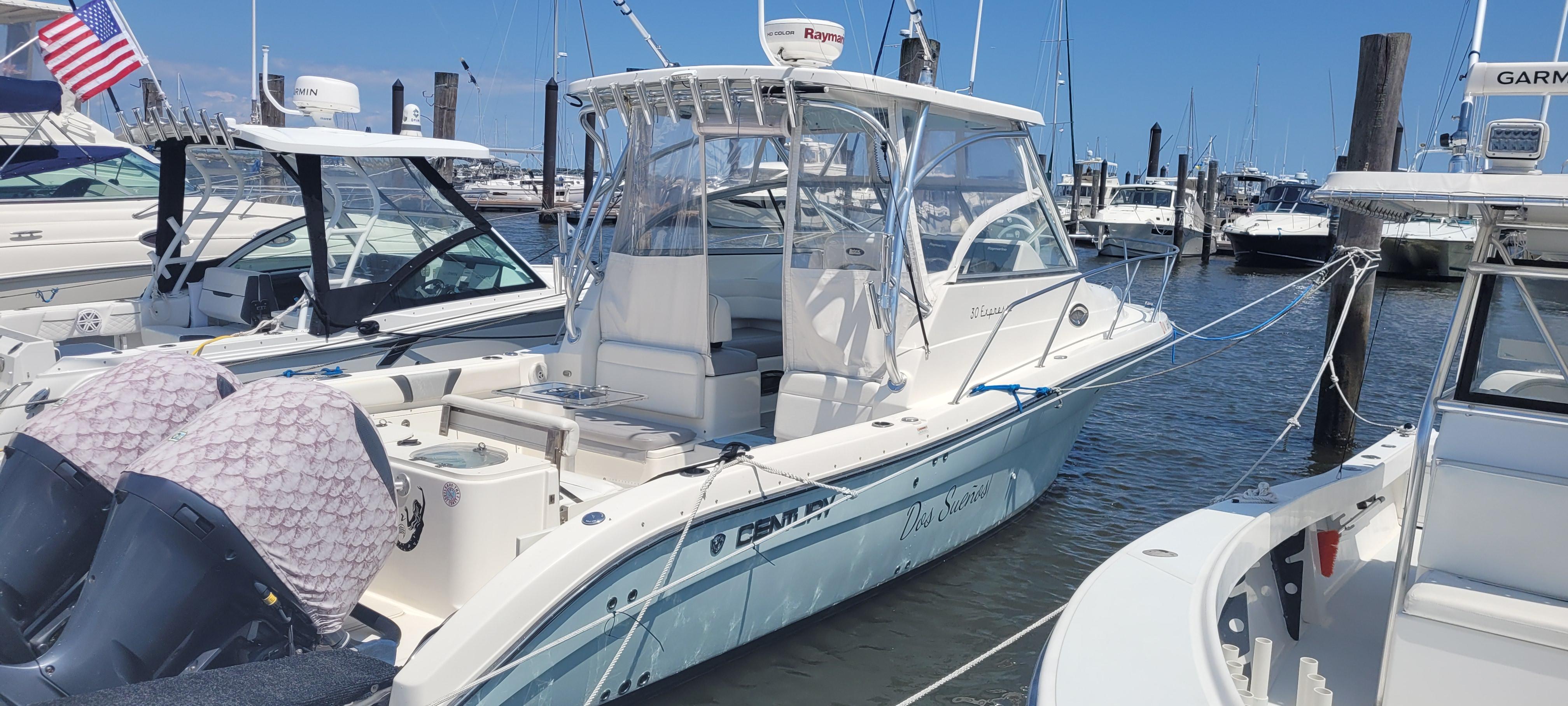 2015 Century 3000 Sport Cabin
