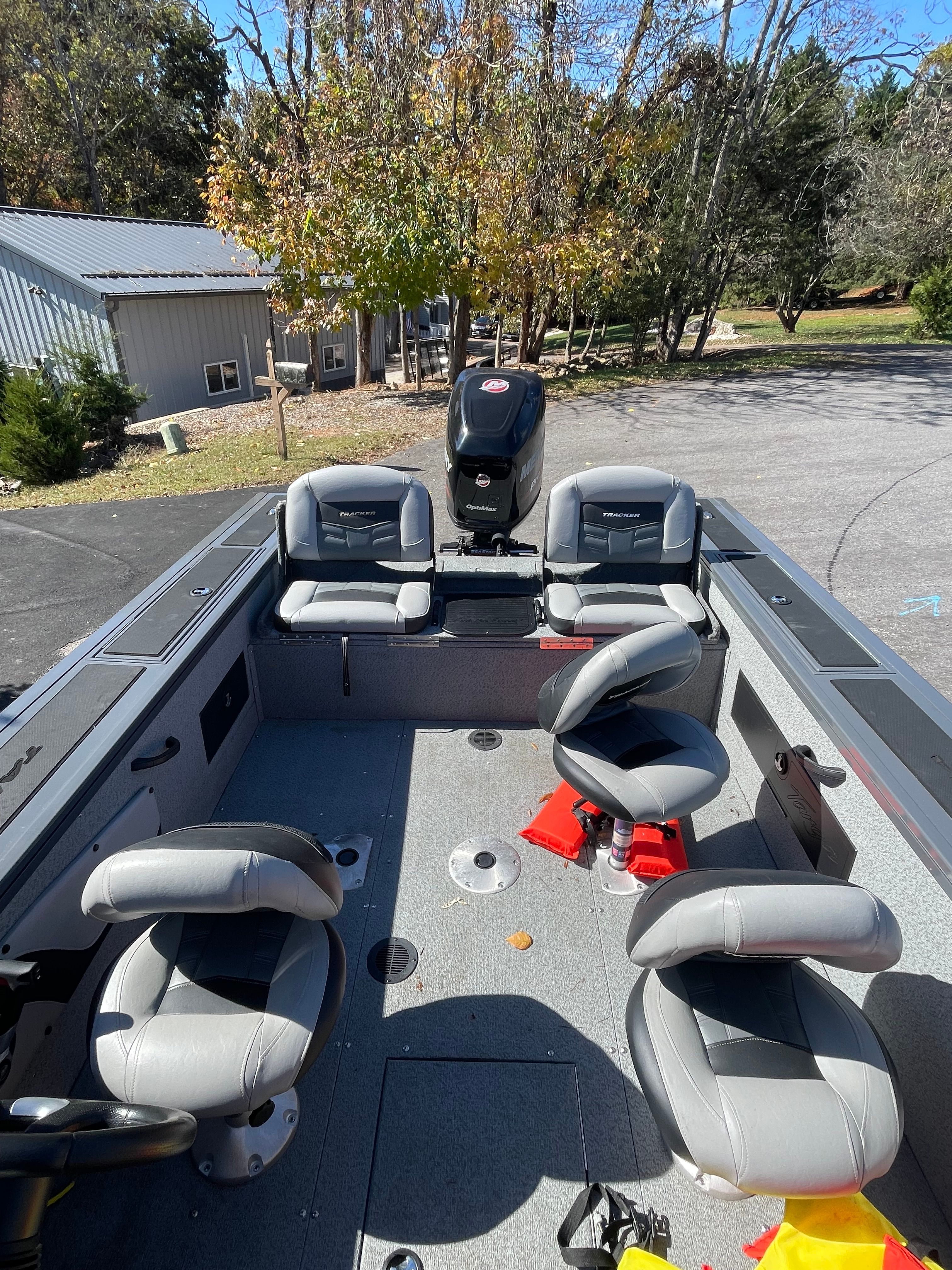 Interior view of a 2017 Bass Tracker TARGA boat with gray seats.