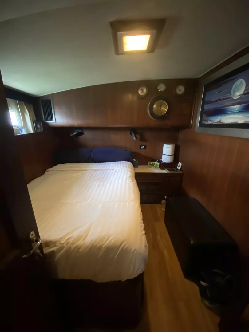 1986 Hatteras Sport Fish Convertible - Image 15