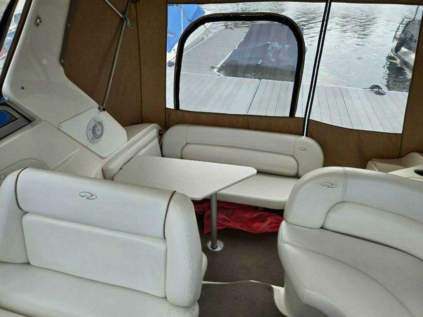 2003 Regal 2860 Commodore - Image 8