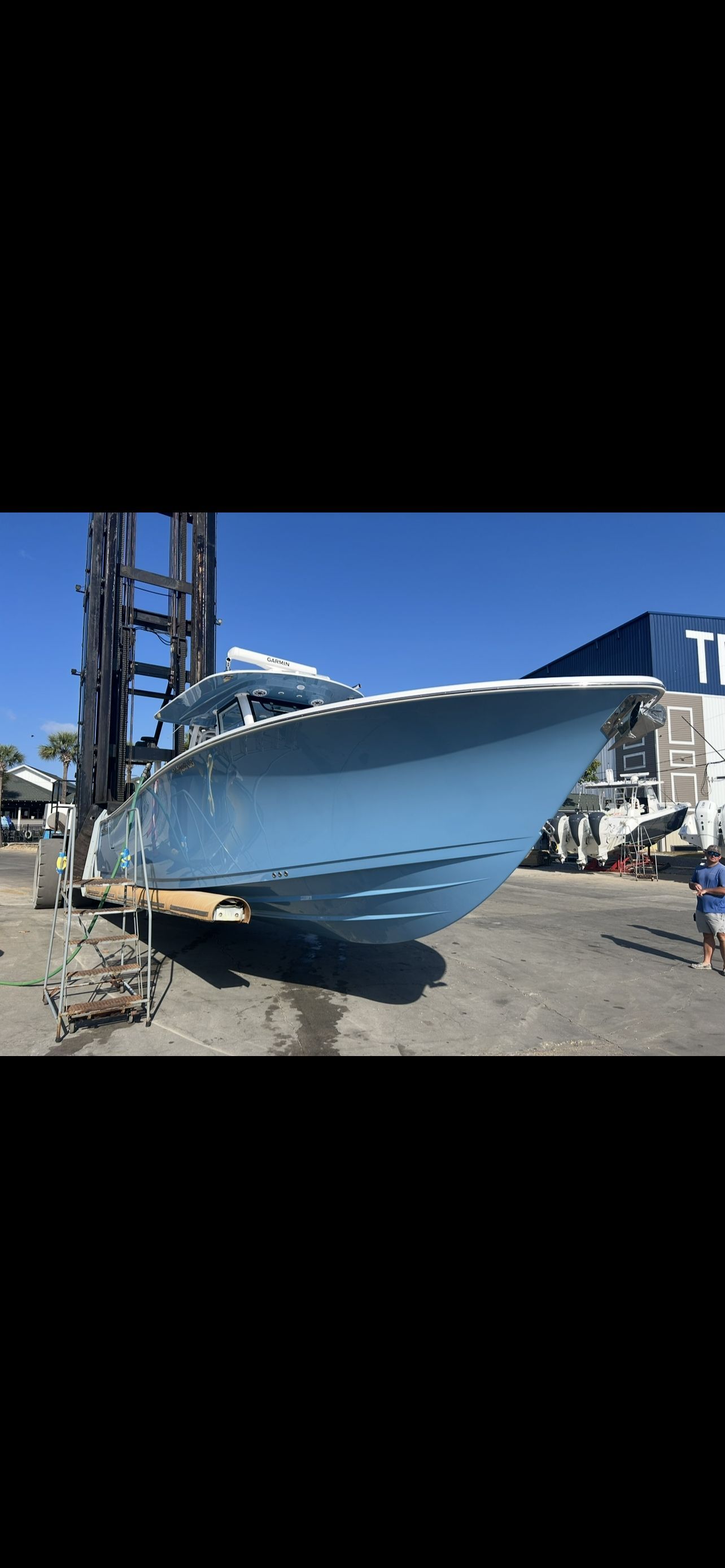 2025 Sportsman Open 322 Center Console - 22