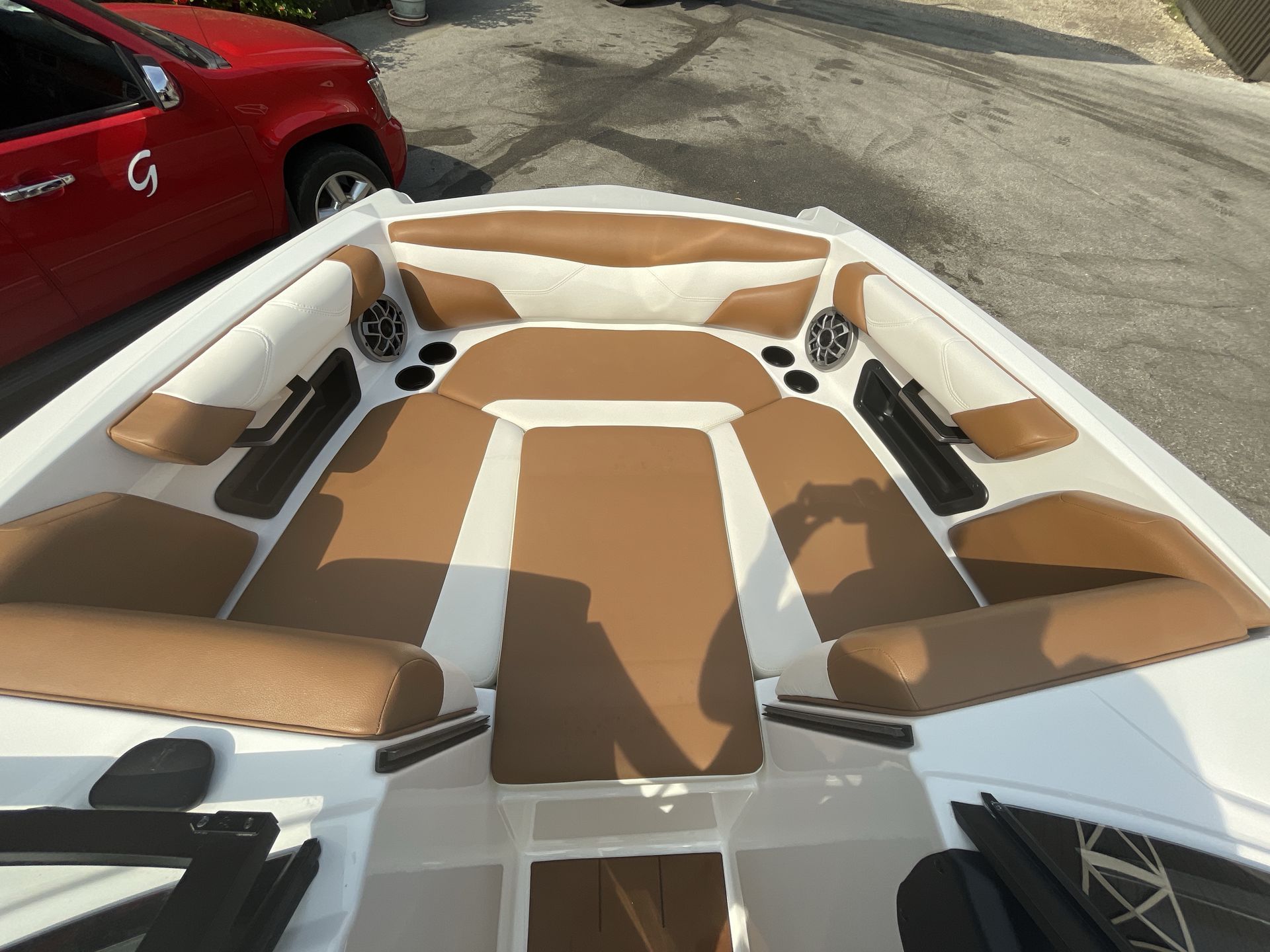 2023 Axis A20 - 13